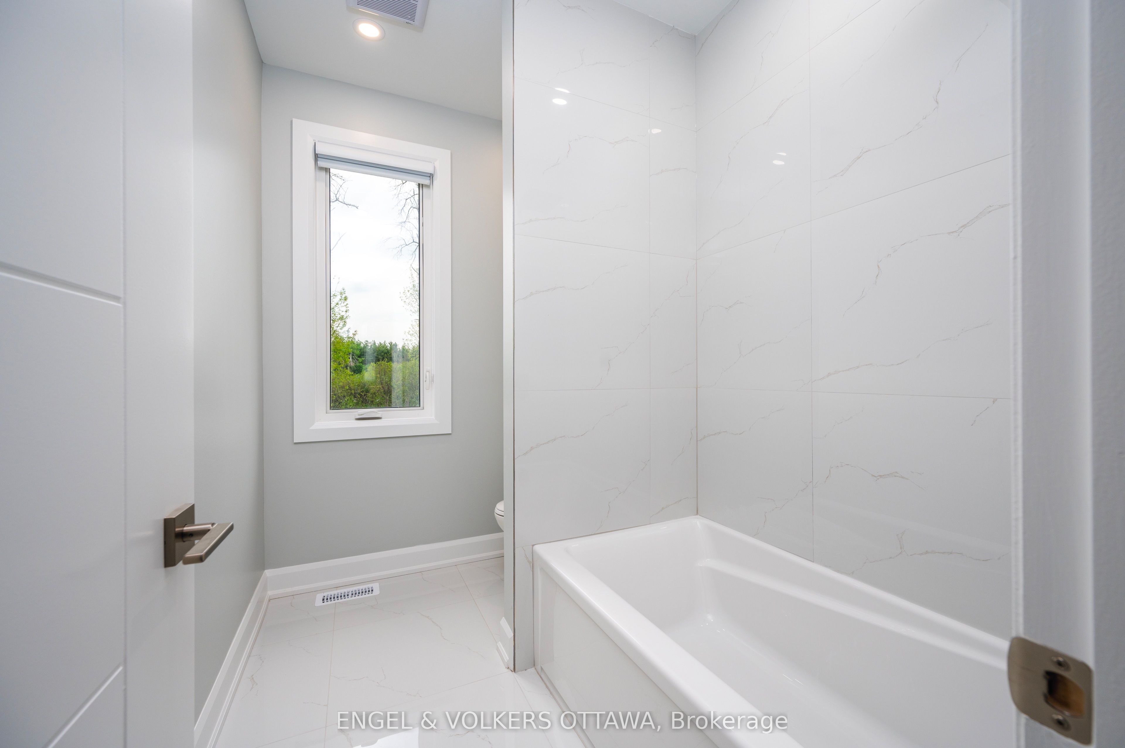 424 Ginger Crescent Property Photo 24
