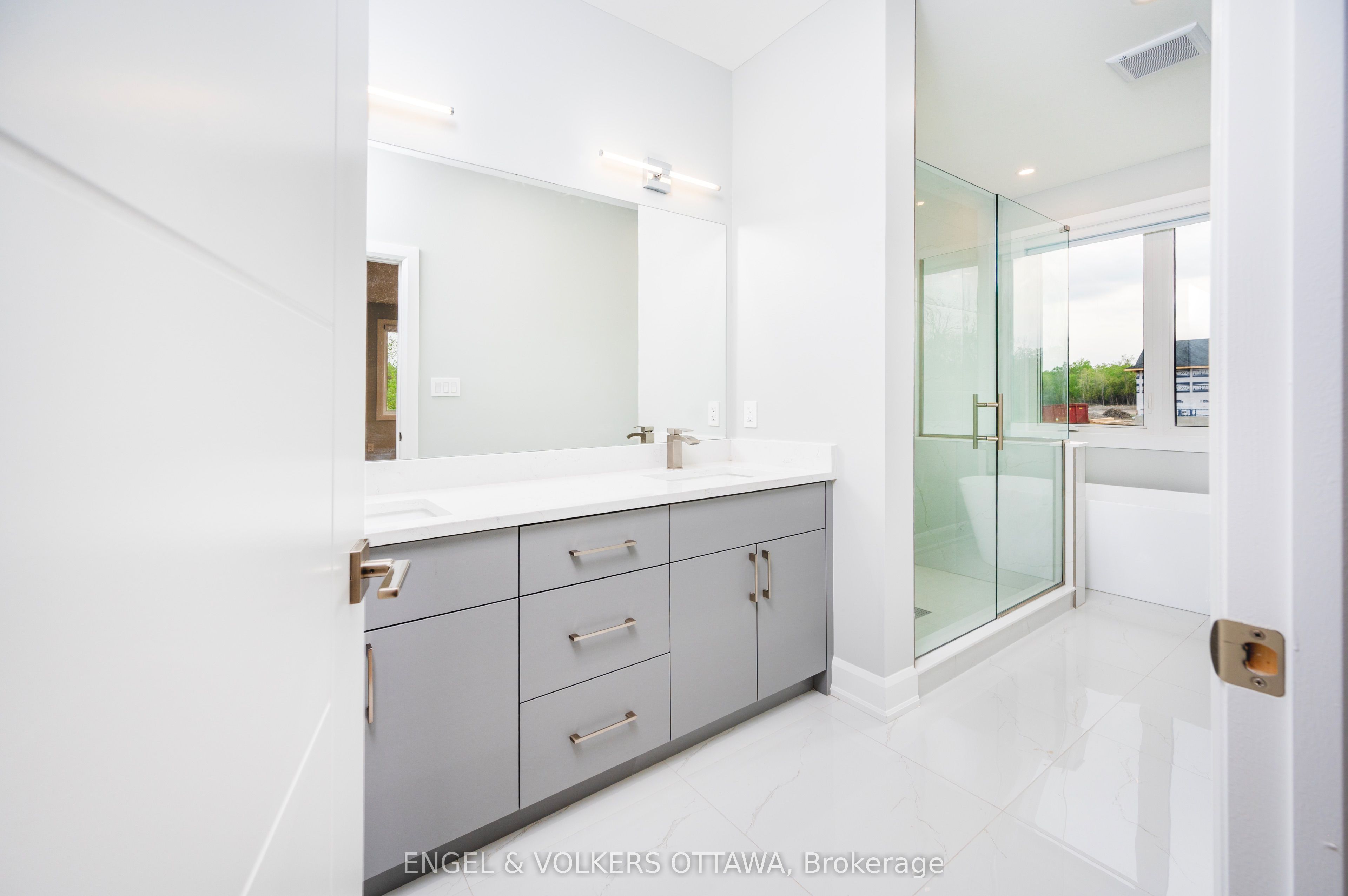 424 Ginger Crescent Property Photo 30