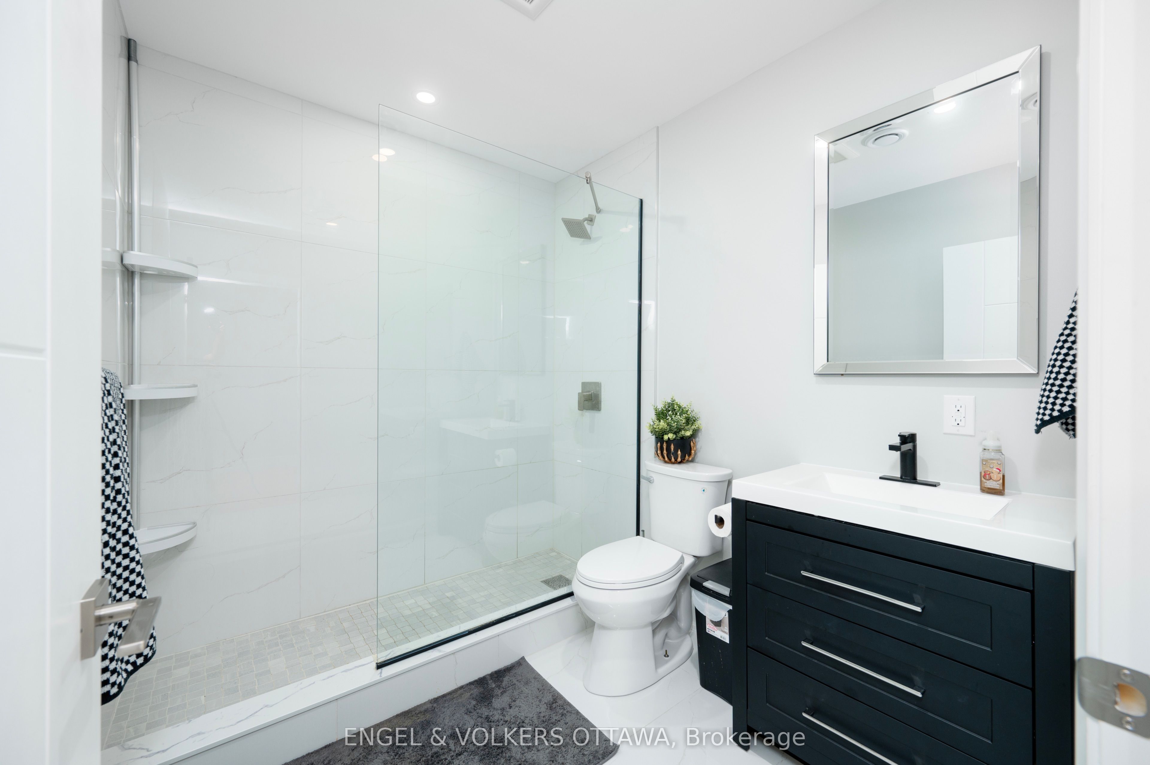 424 Ginger Crescent Property Photo 38