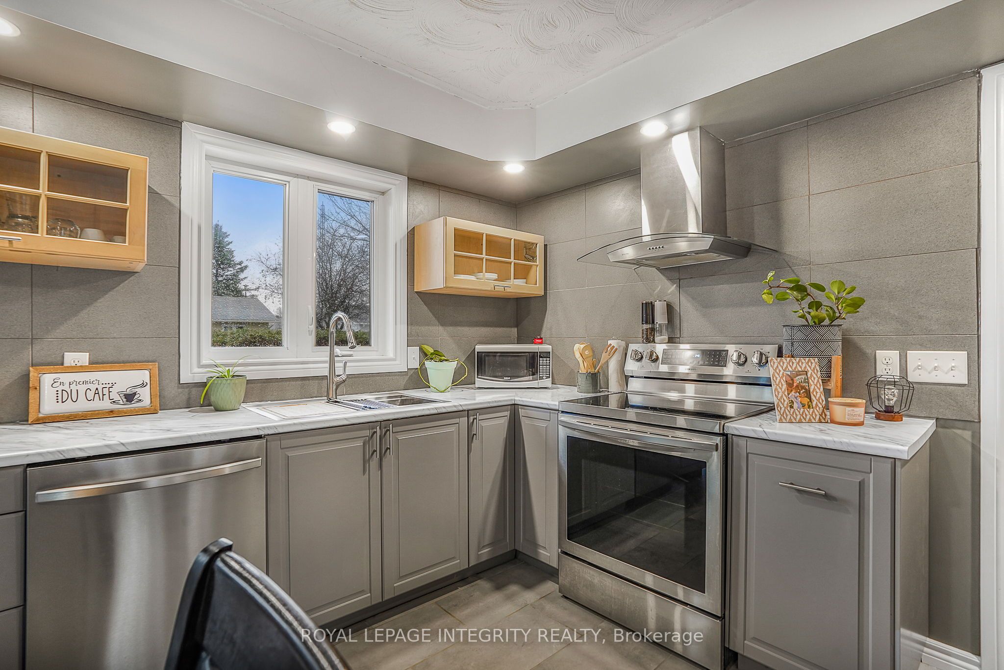 84 Lalande Crescent Property Photo 10