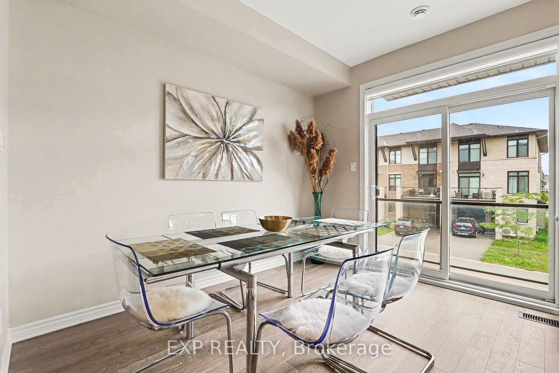 276 Pastel Way Property Photo 11