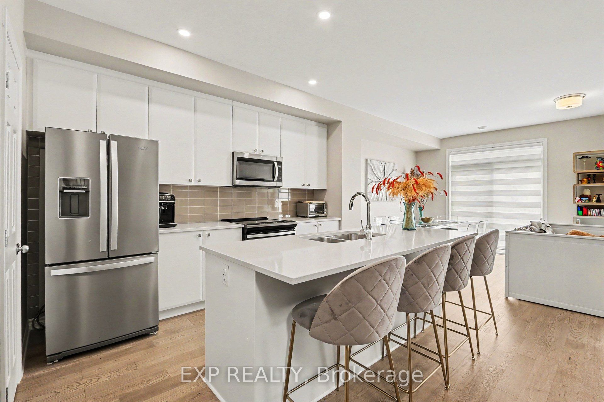 276 Pastel Way Property Photo 14