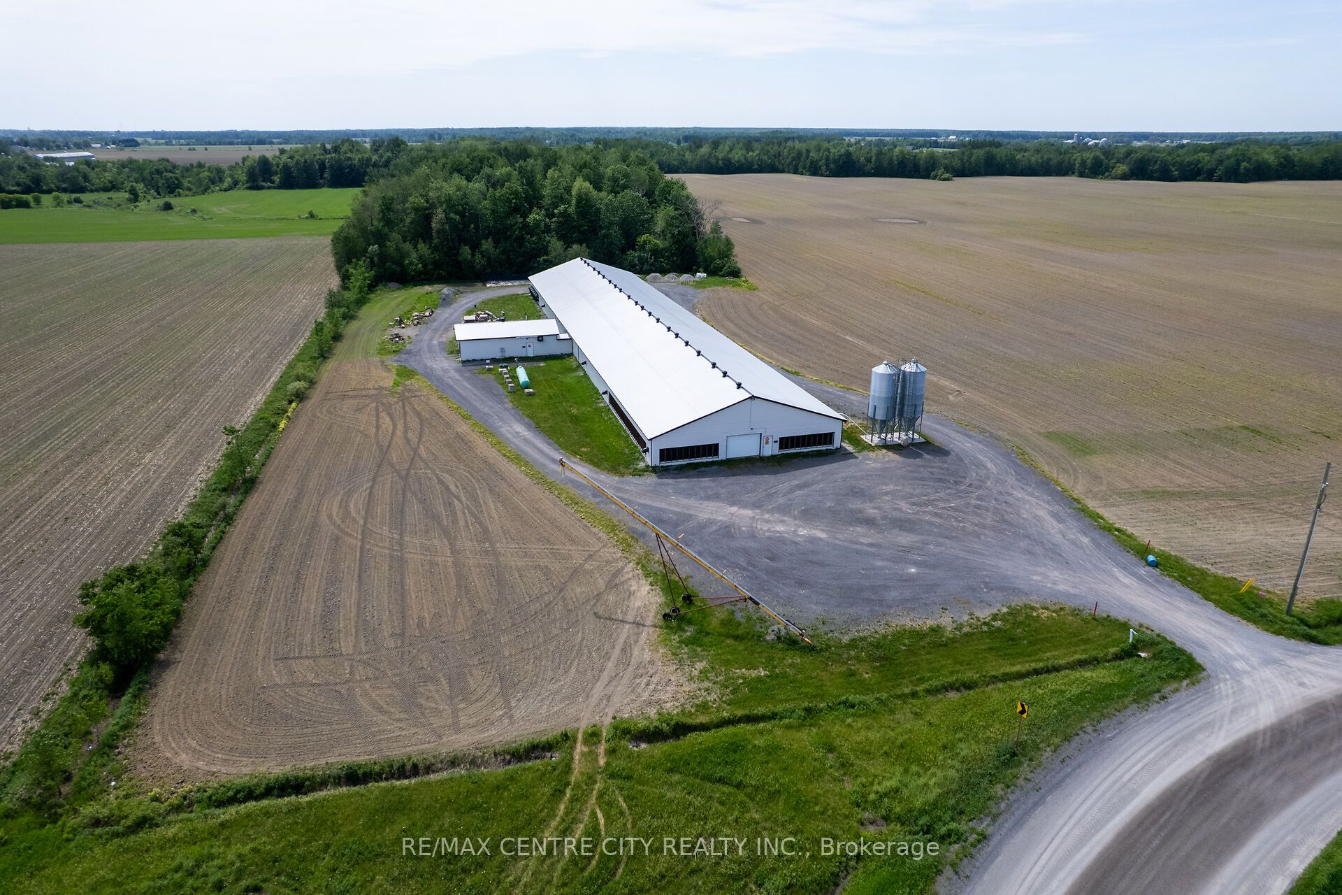 4390 Dicaire Road Property Photo 6