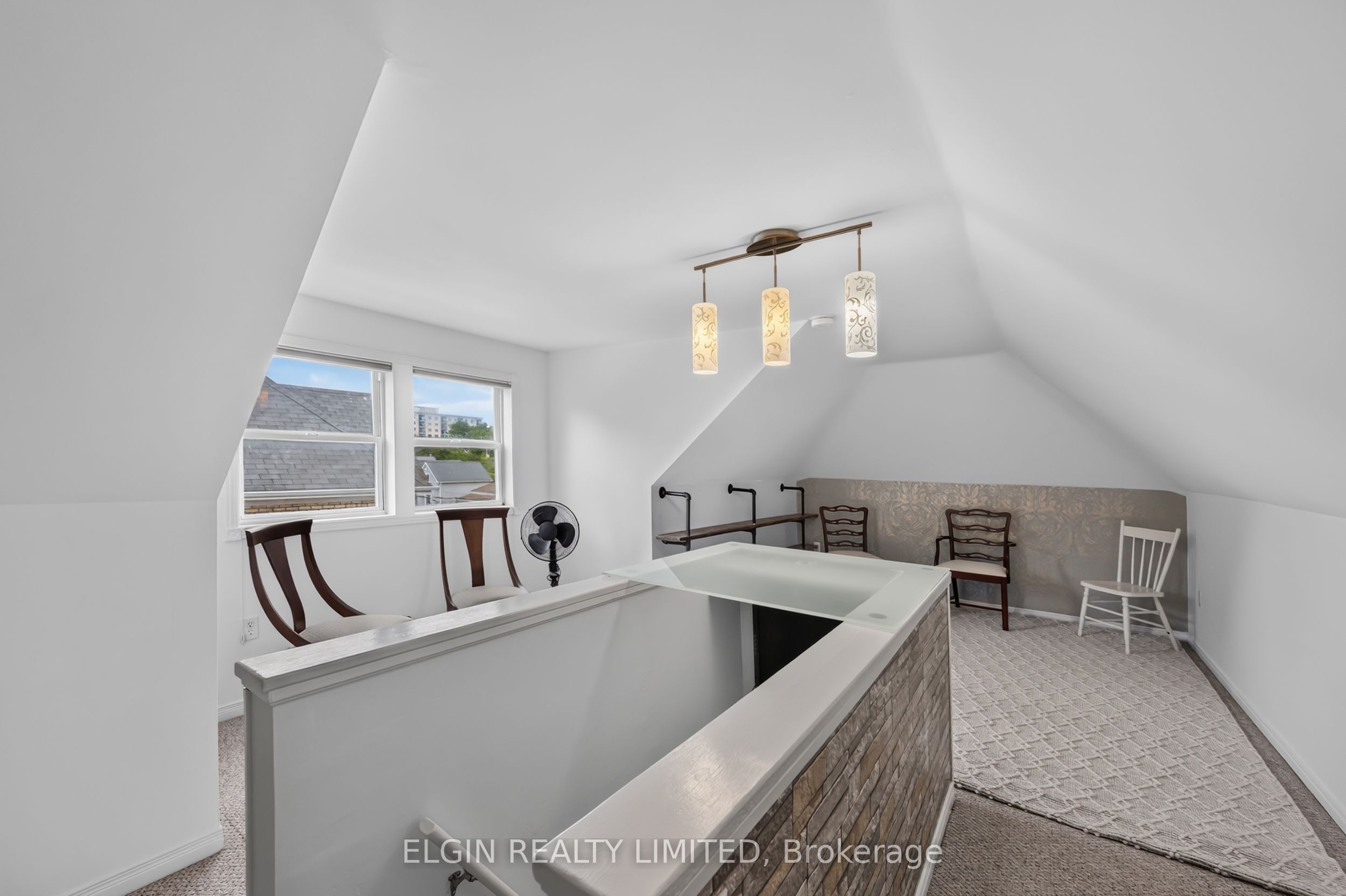 25 Locust Street Property Photo 20