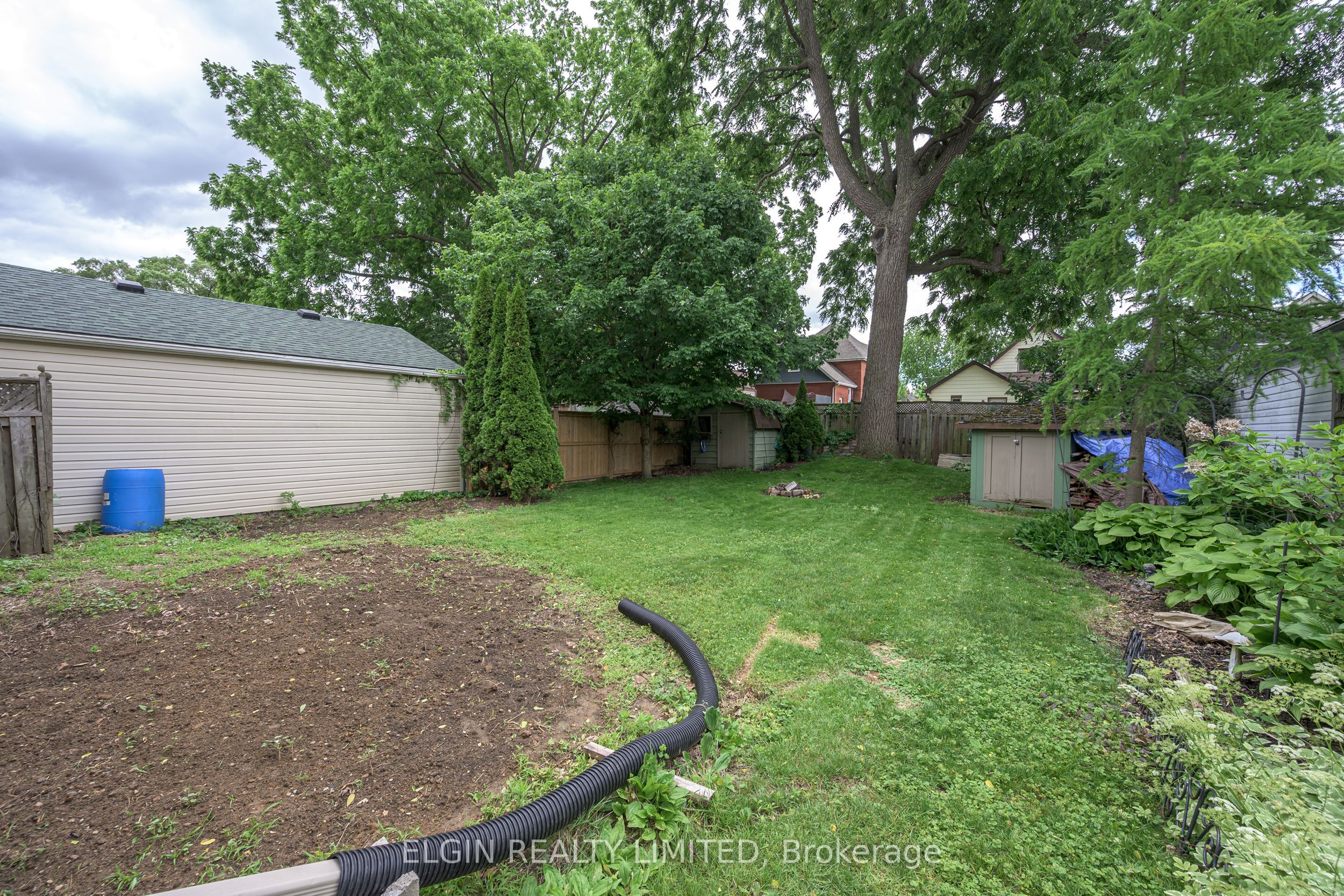 25 Locust Street Property Photo 27
