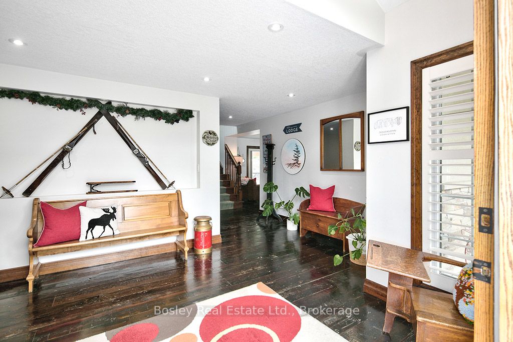 102 Ridgeview Drive N Property Photo 6