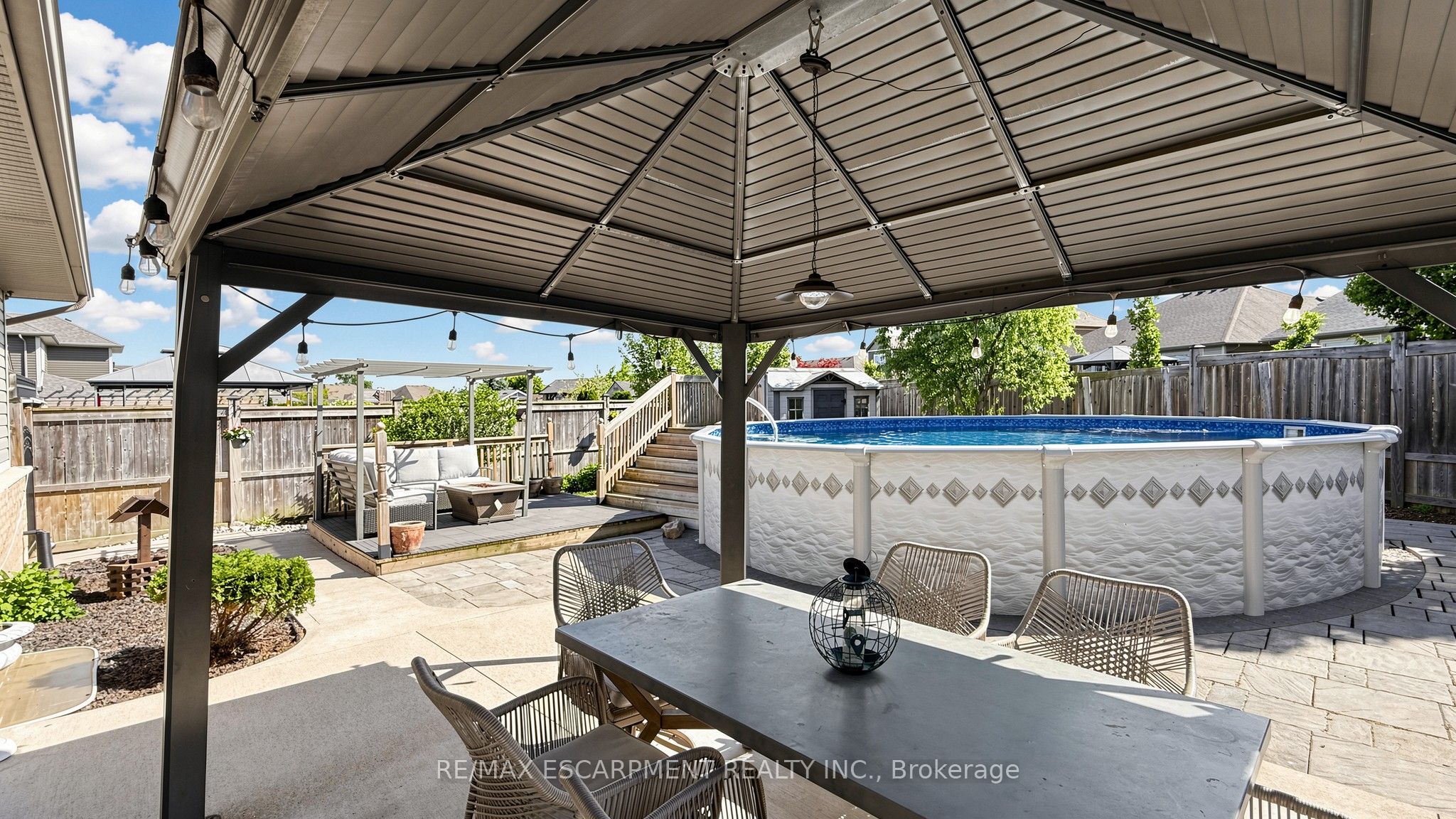 18 Gateway Avenue Property Photo 44