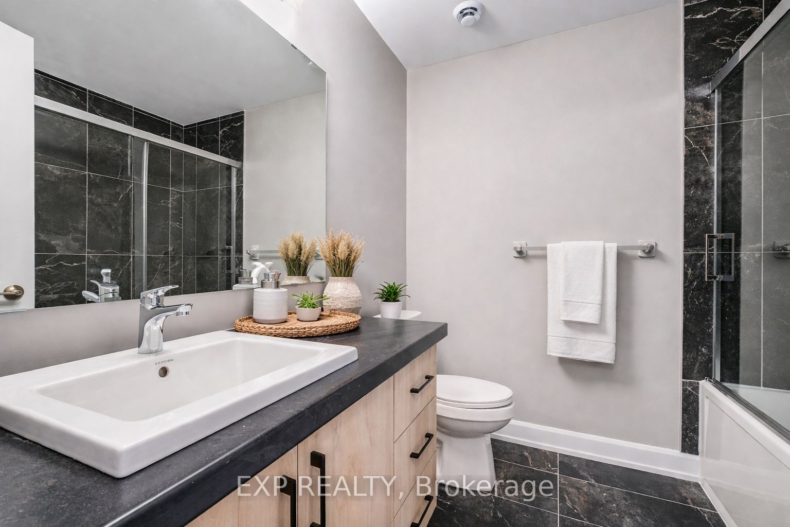 1224 Montblanc Crescent A Property Photo 10