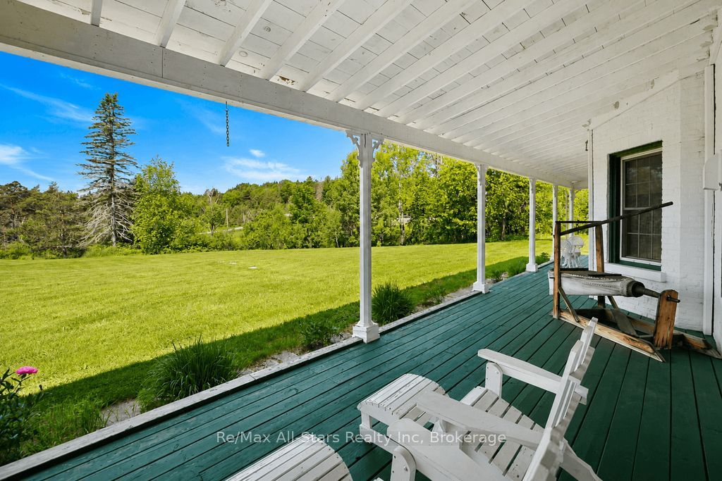 2386 60 Highway Property Photo 3