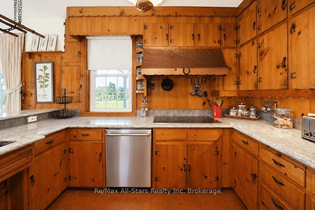 2386 60 Highway Property Photo 7
