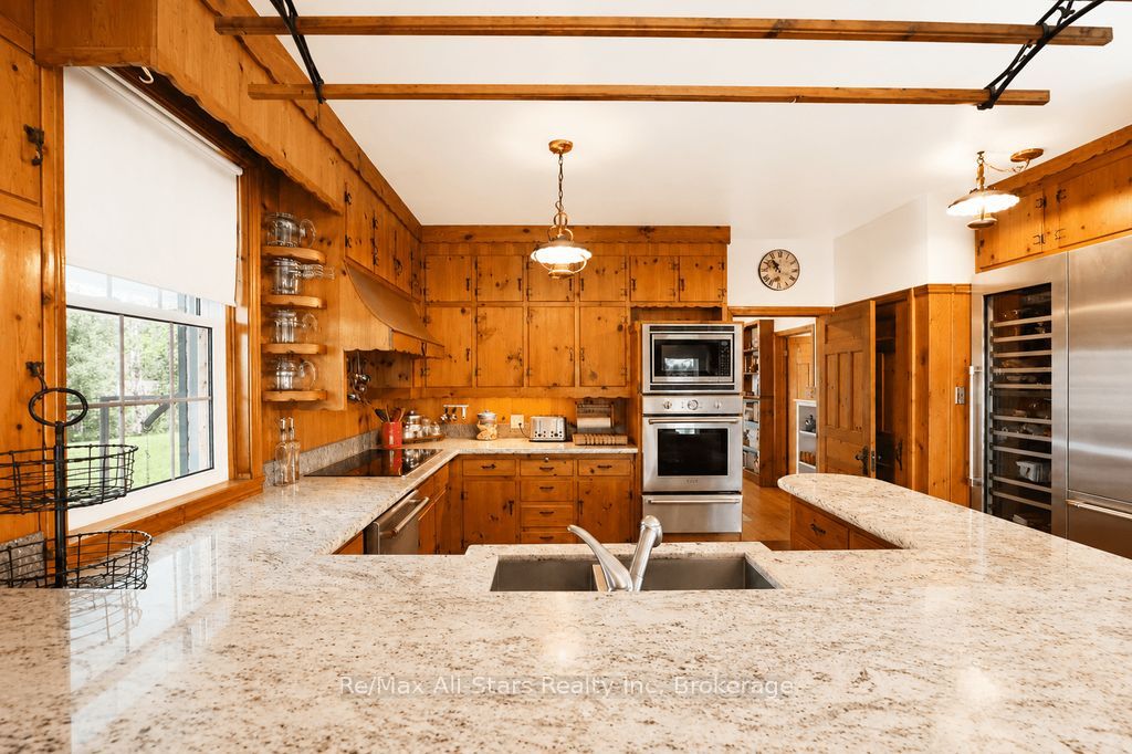 2386 60 Highway Property Photo 8
