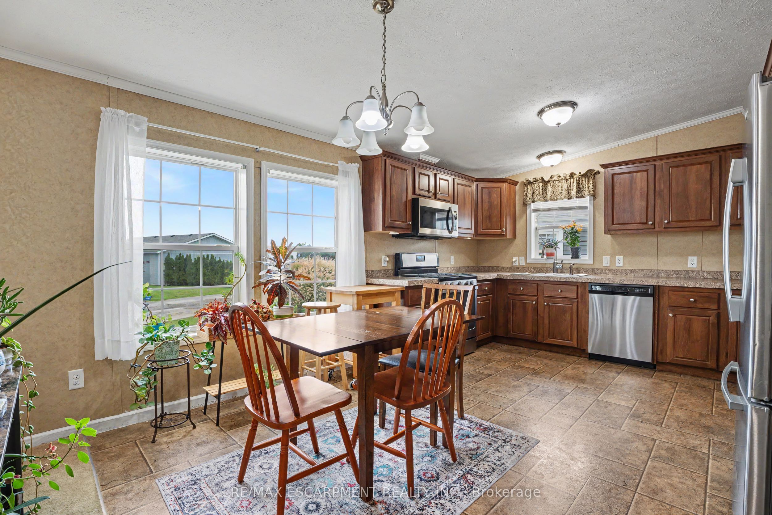 4 Hickory Hollow Property Photo 12