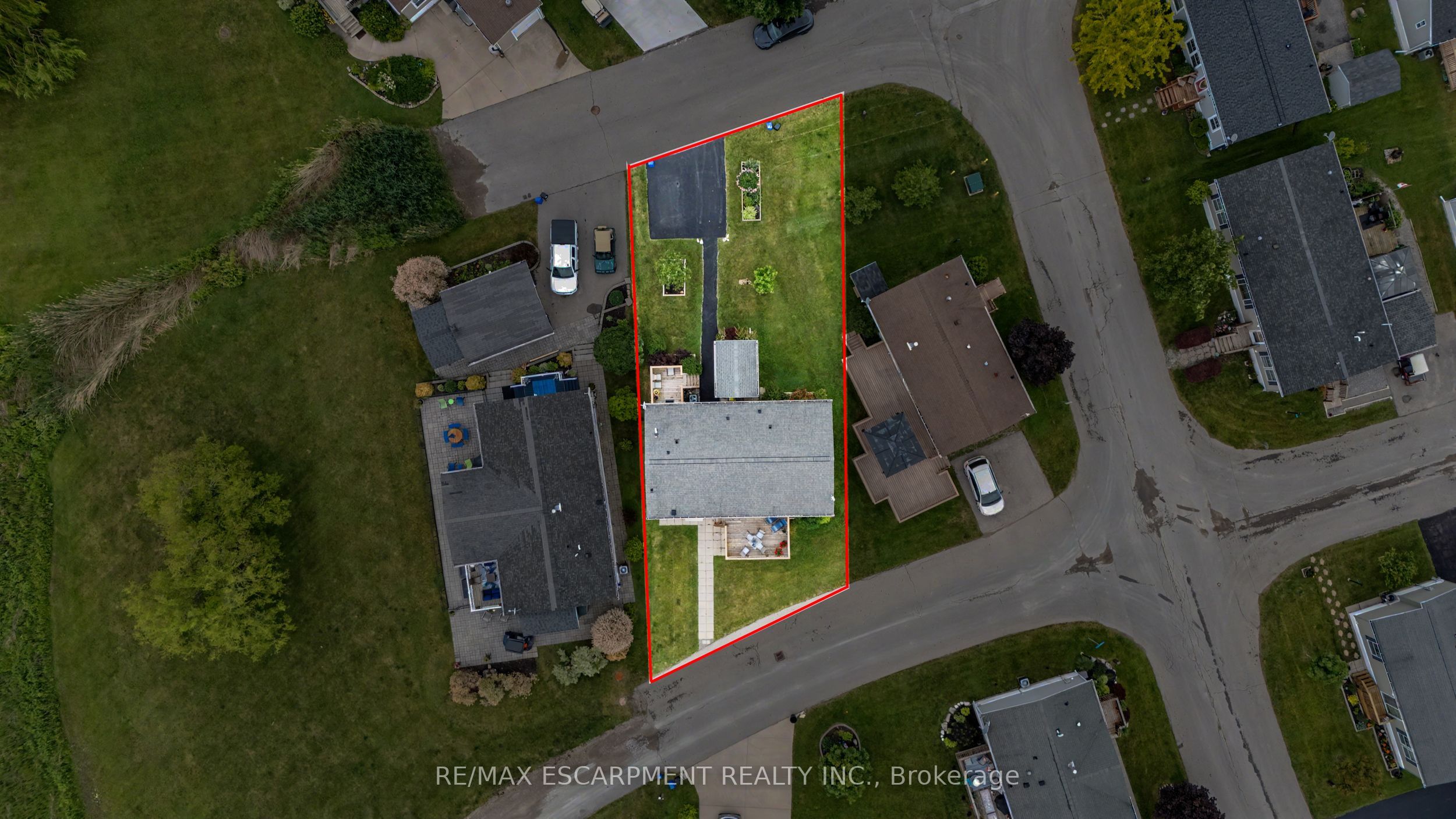 4 Hickory Hollow Property Photo 37