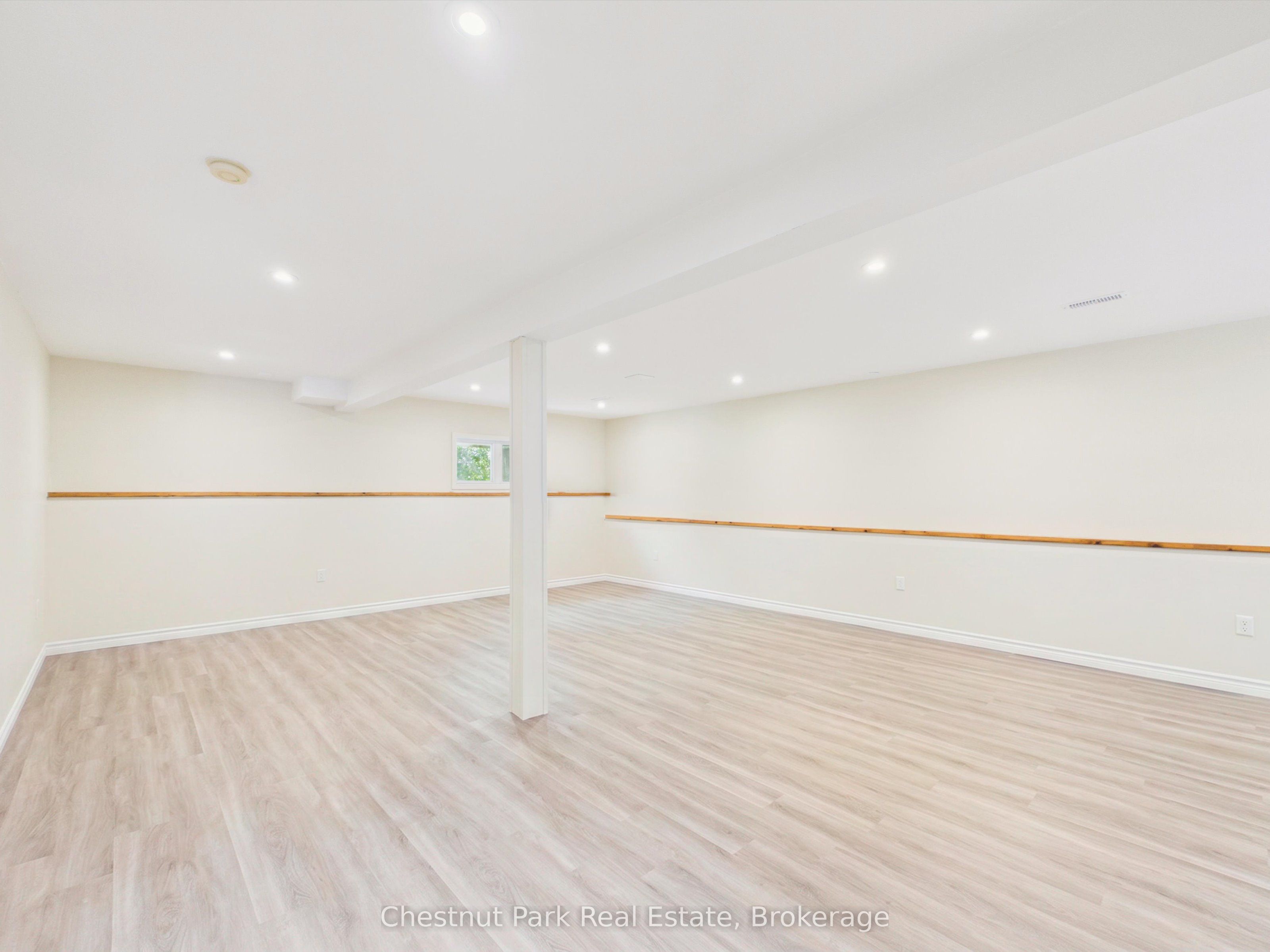 525 Lorne Street Property Photo 17