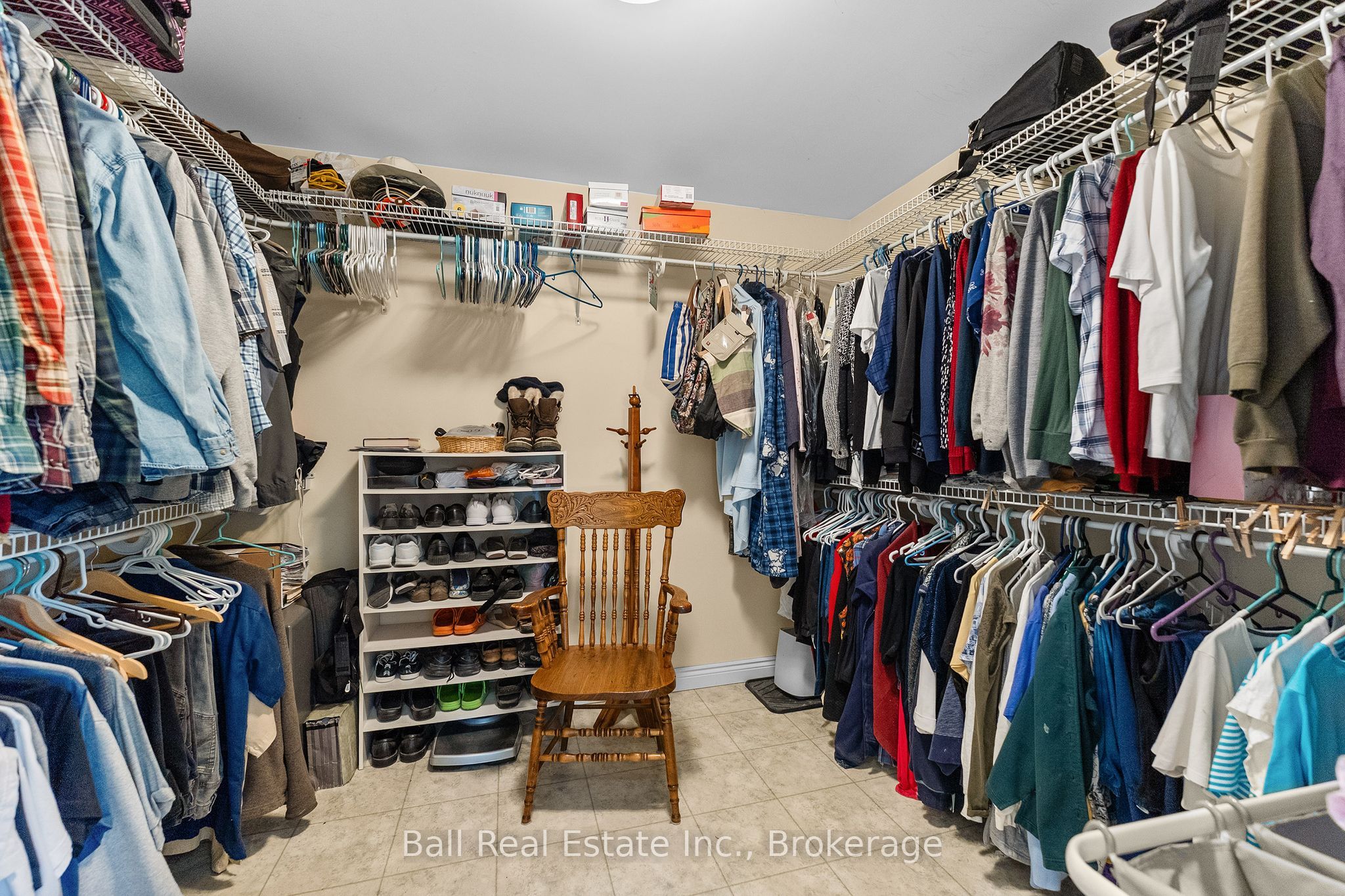 214a Centre Road Property Photo 30