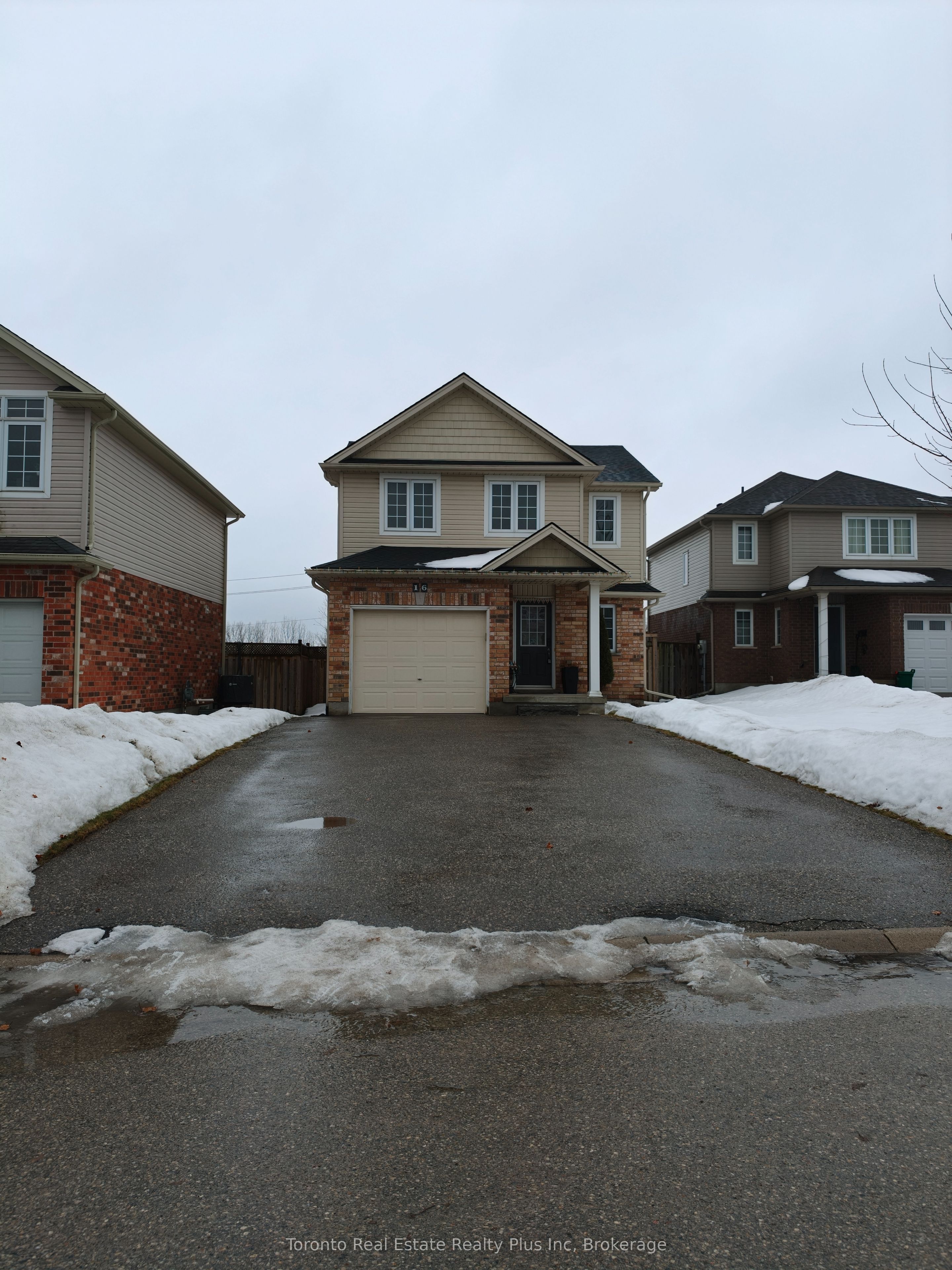 16 Talon Drive Property Photo 1