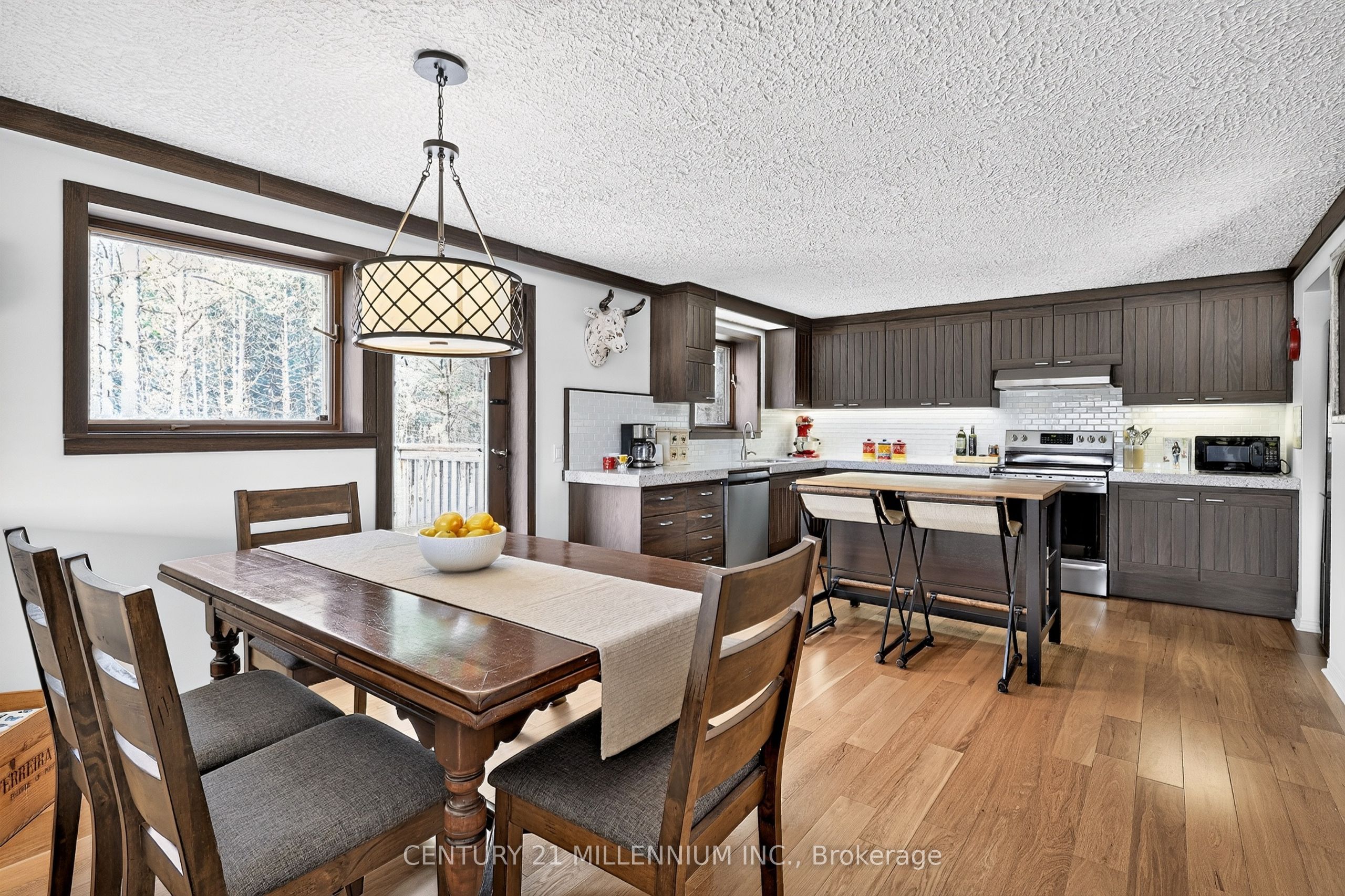 597334 2nd Line W Property Photo 10