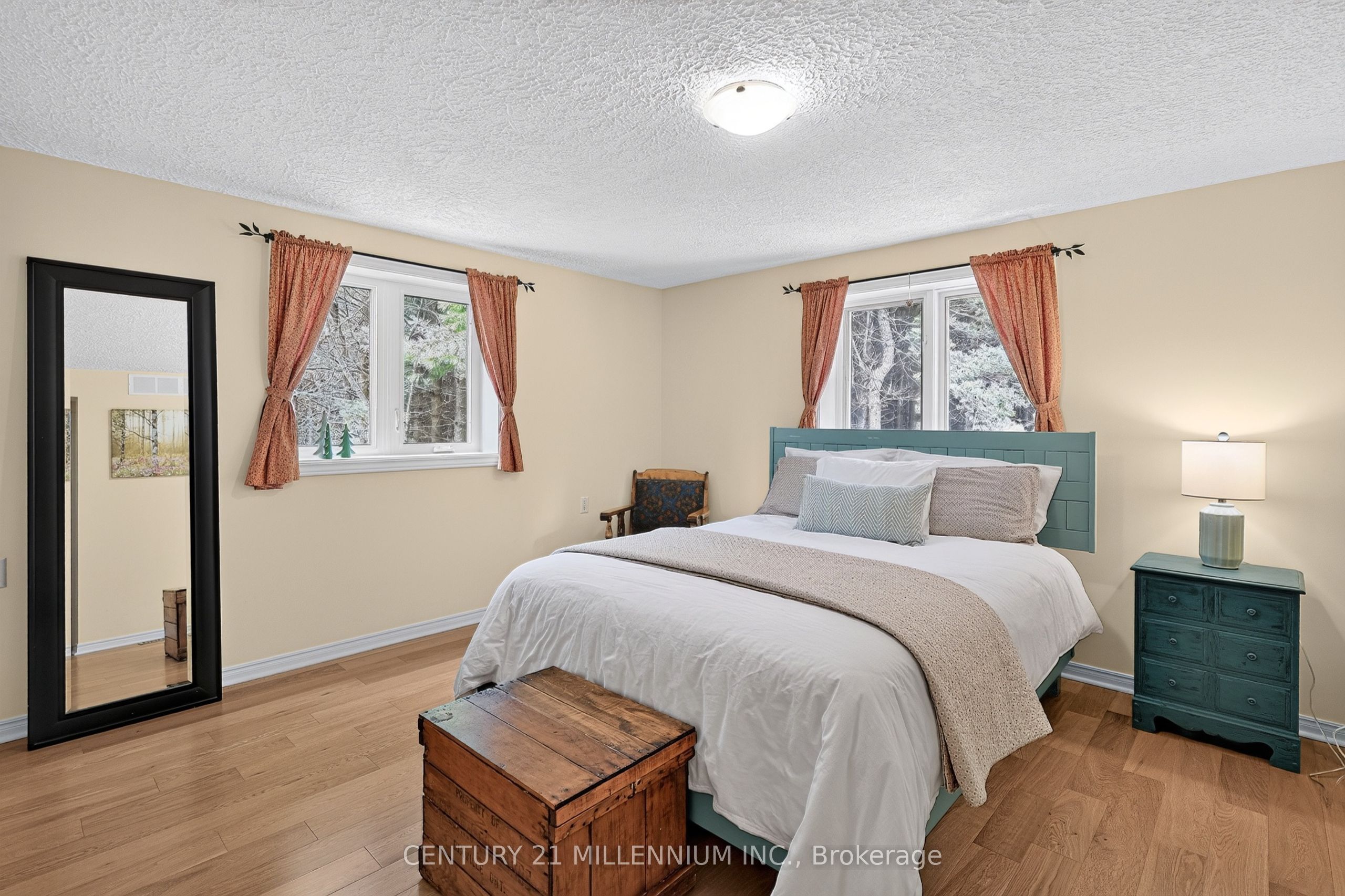 597334 2nd Line W Property Photo 15
