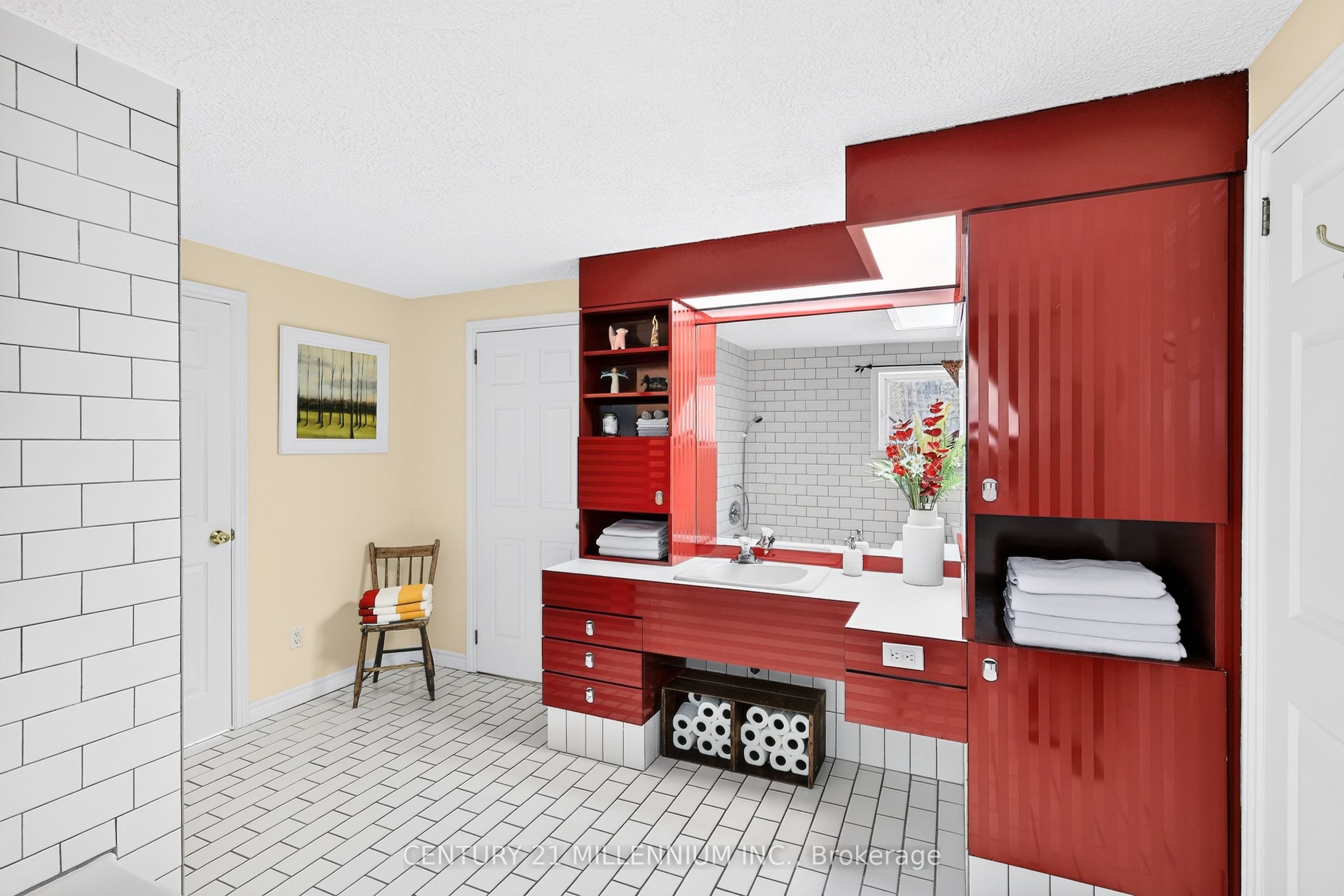 597334 2nd Line W Property Photo 17