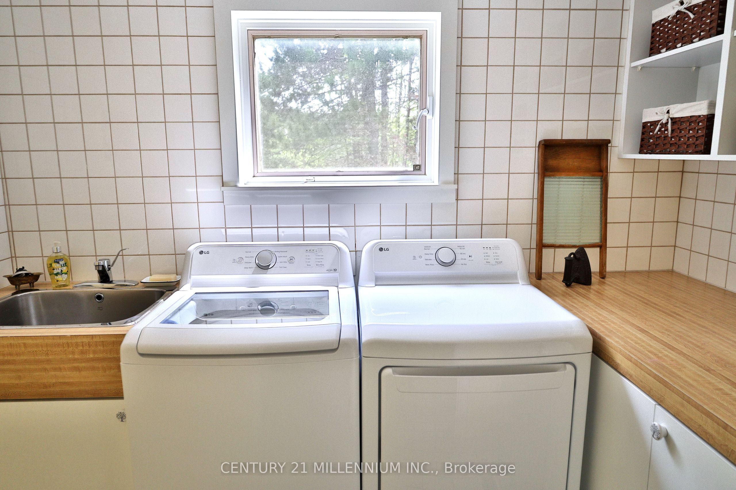 597334 2nd Line W Property Photo 19