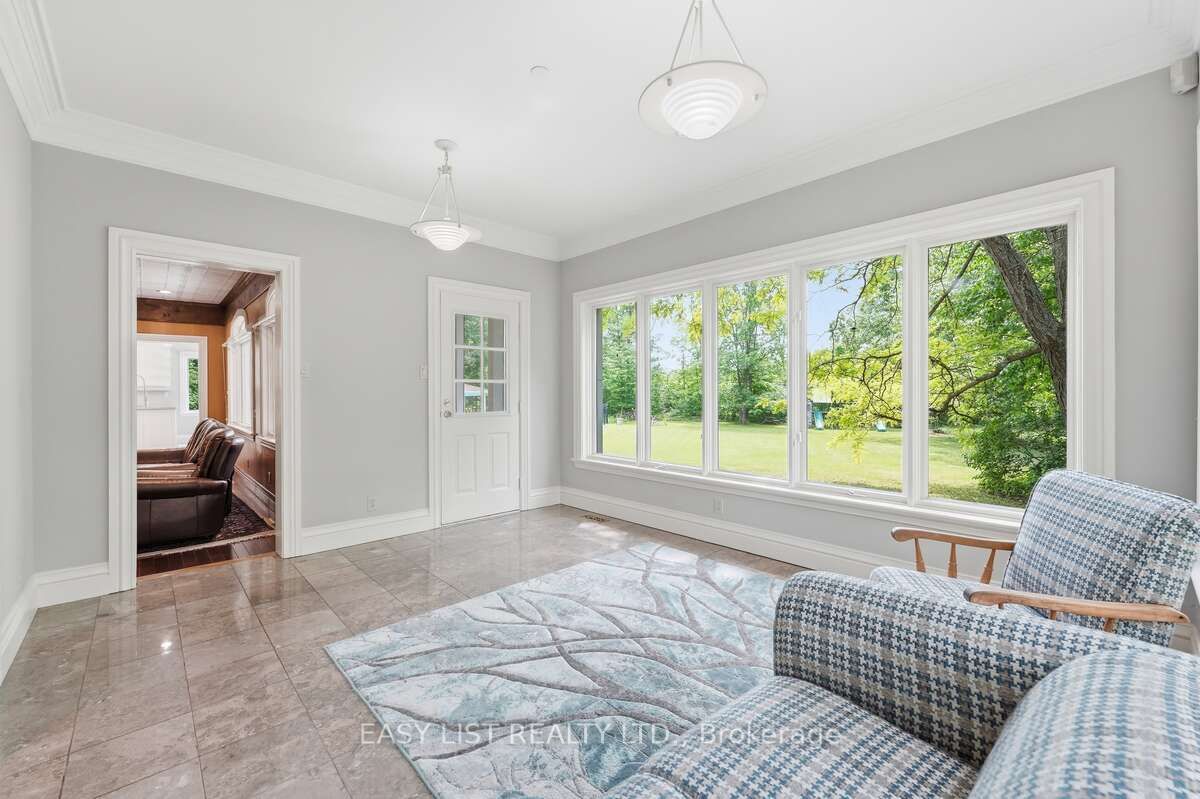 28 Marchbrook Circle Property Photo 24