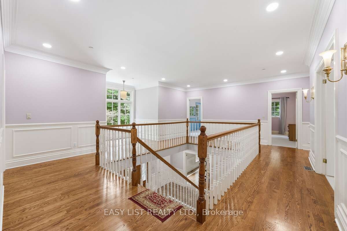 28 Marchbrook Circle Property Photo 29