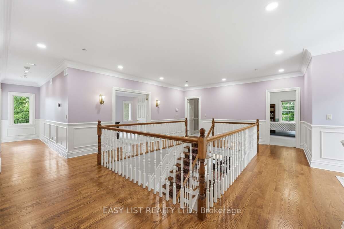 28 Marchbrook Circle Property Photo 31
