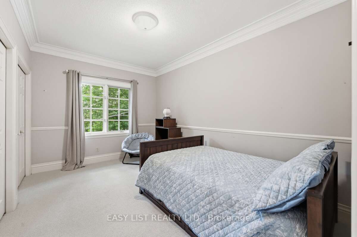 28 Marchbrook Circle Property Photo 37