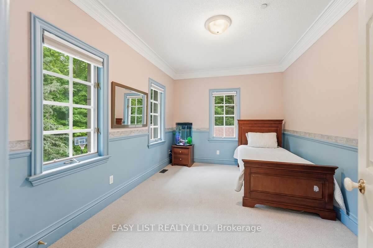 28 Marchbrook Circle Property Photo 39