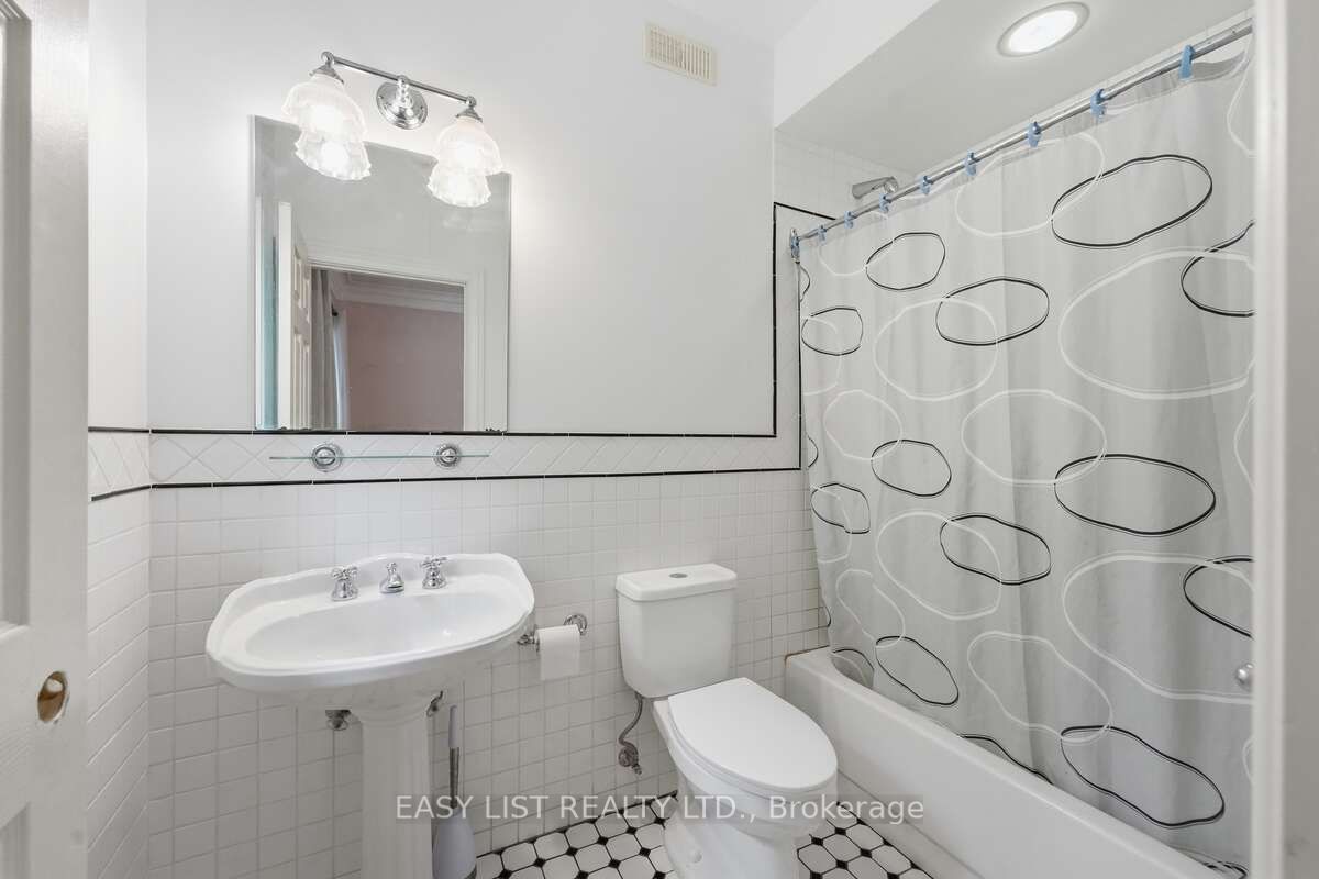 28 Marchbrook Circle Property Photo 42