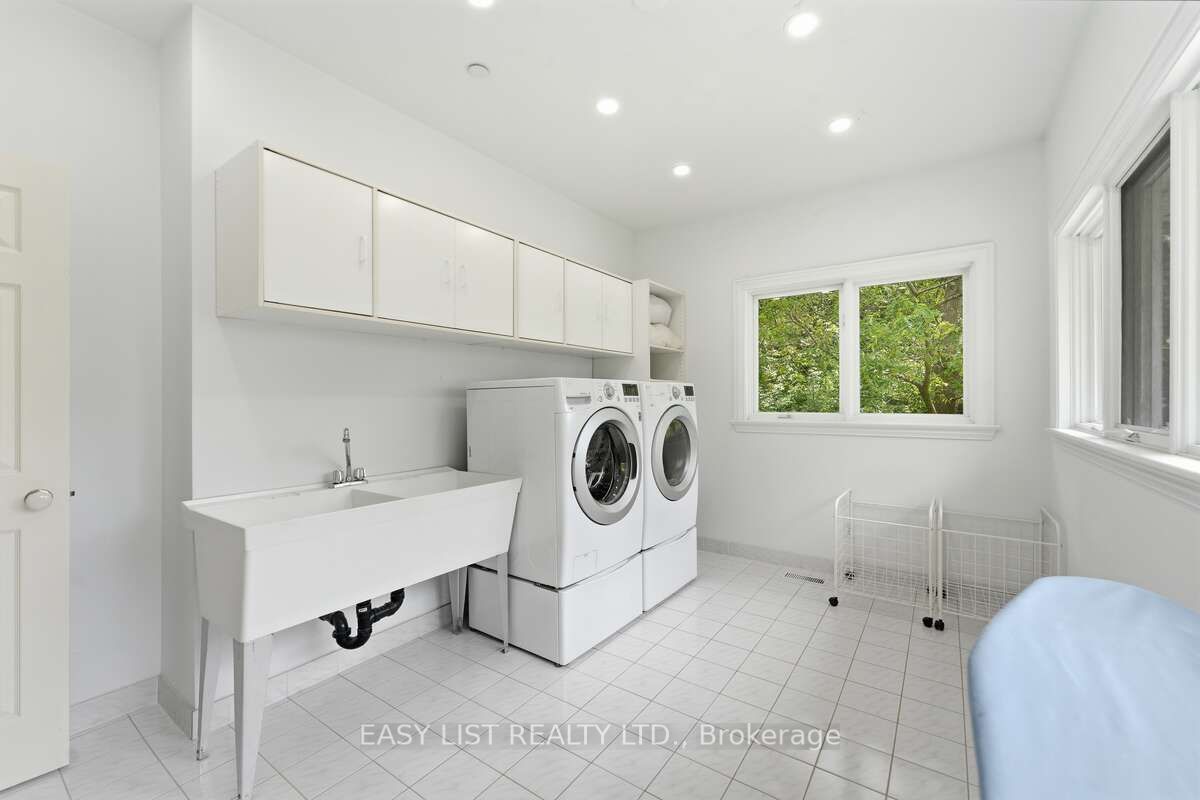 28 Marchbrook Circle Property Photo 46