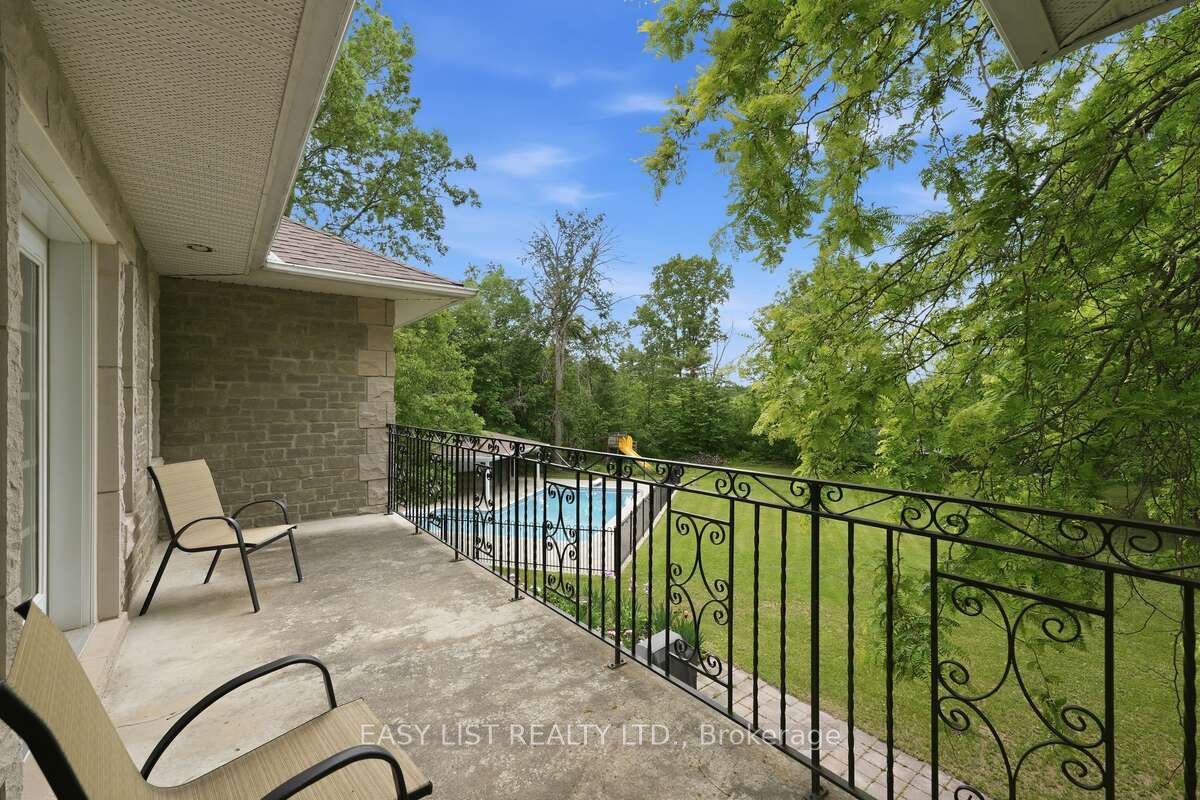 28 Marchbrook Circle Property Photo 47