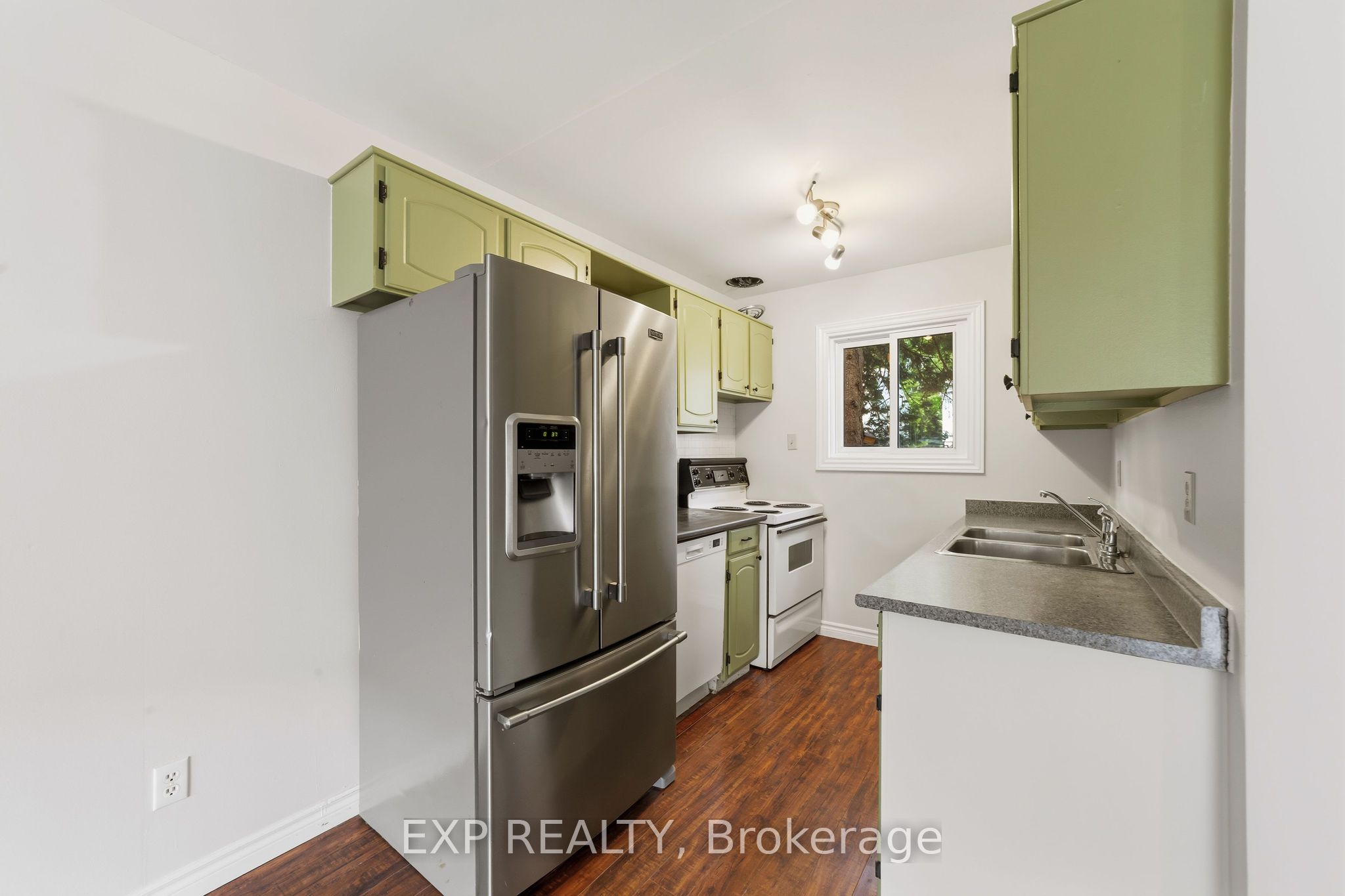 1775 Culver Drive 116 Property Photo 6