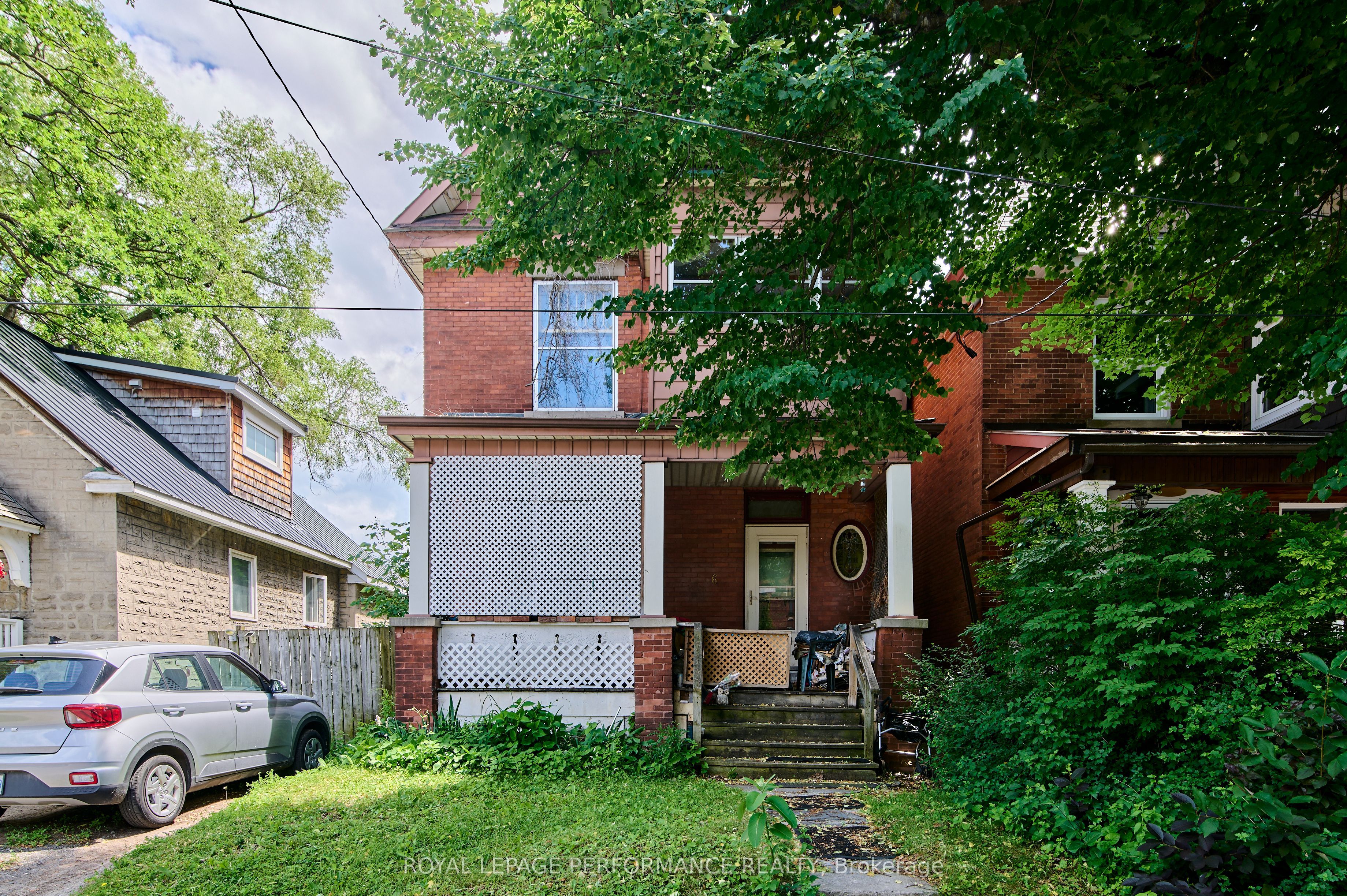 6 Ossington Avenue Property Photo 1