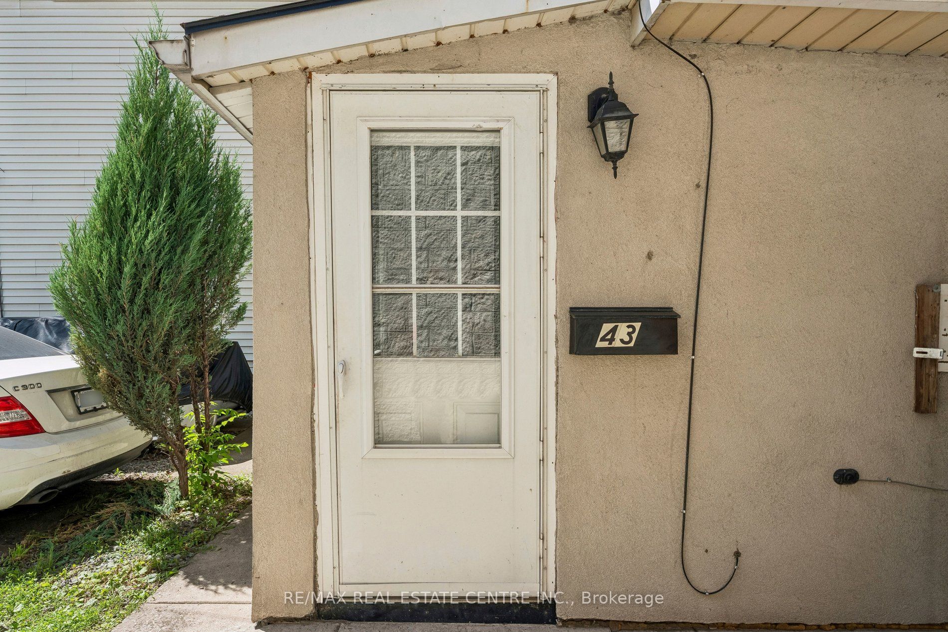 43 Whitfield Avenue Property Photo 5