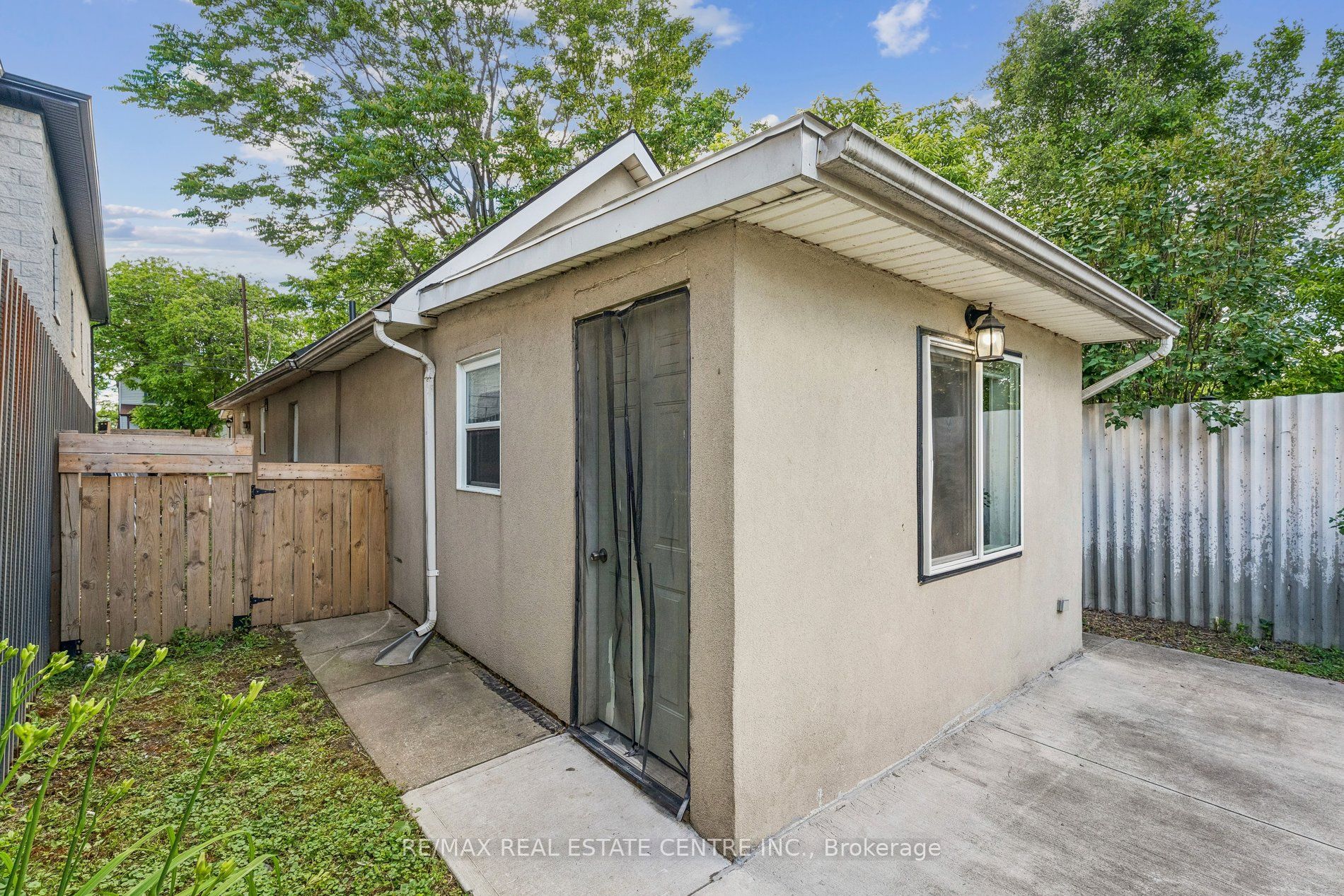 43 Whitfield Avenue Property Photo 39