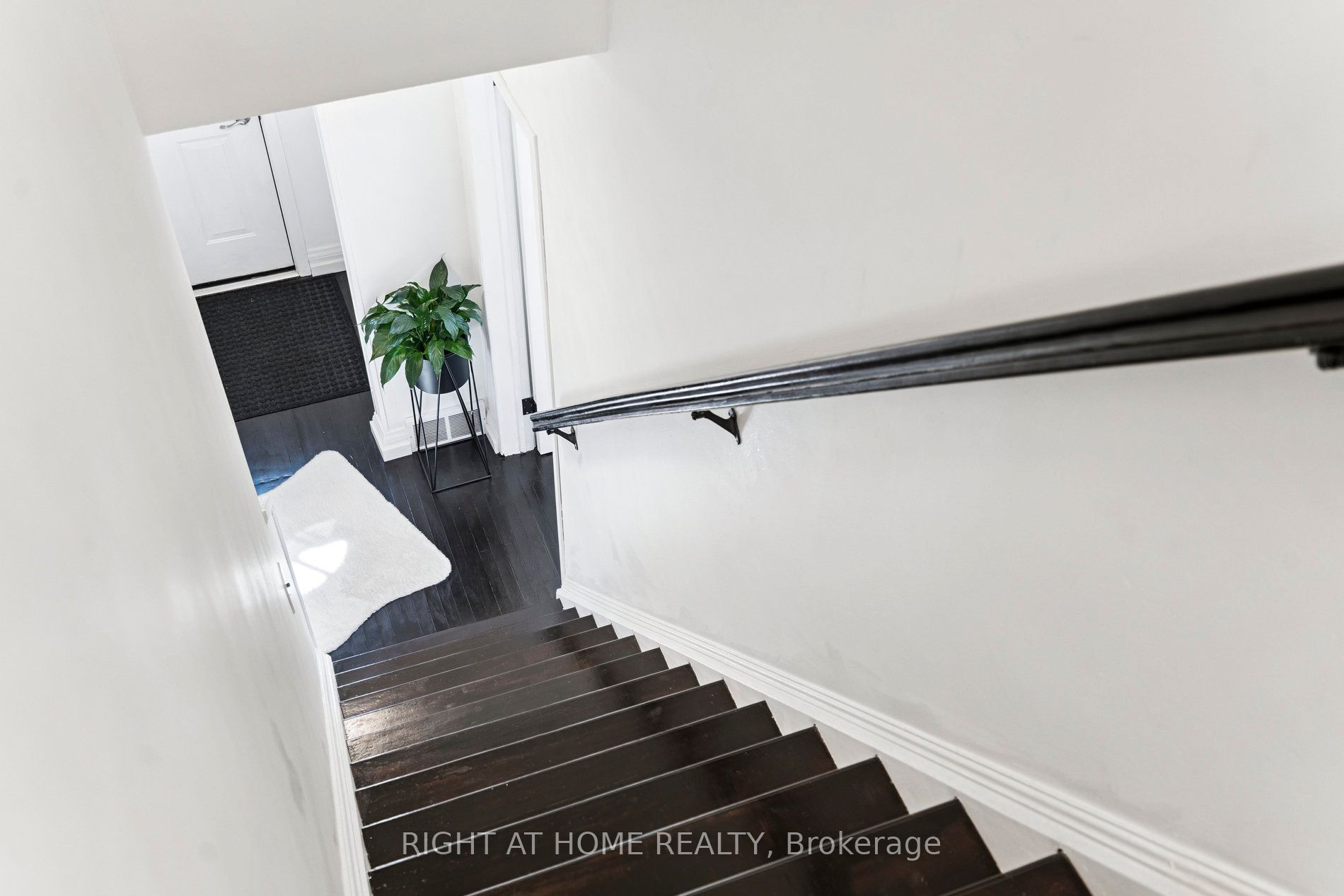 105 Glenridge Avenue Property Photo 18