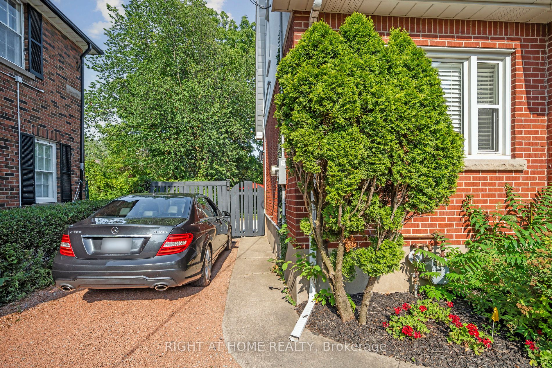 105 Glenridge Avenue Property Photo 25