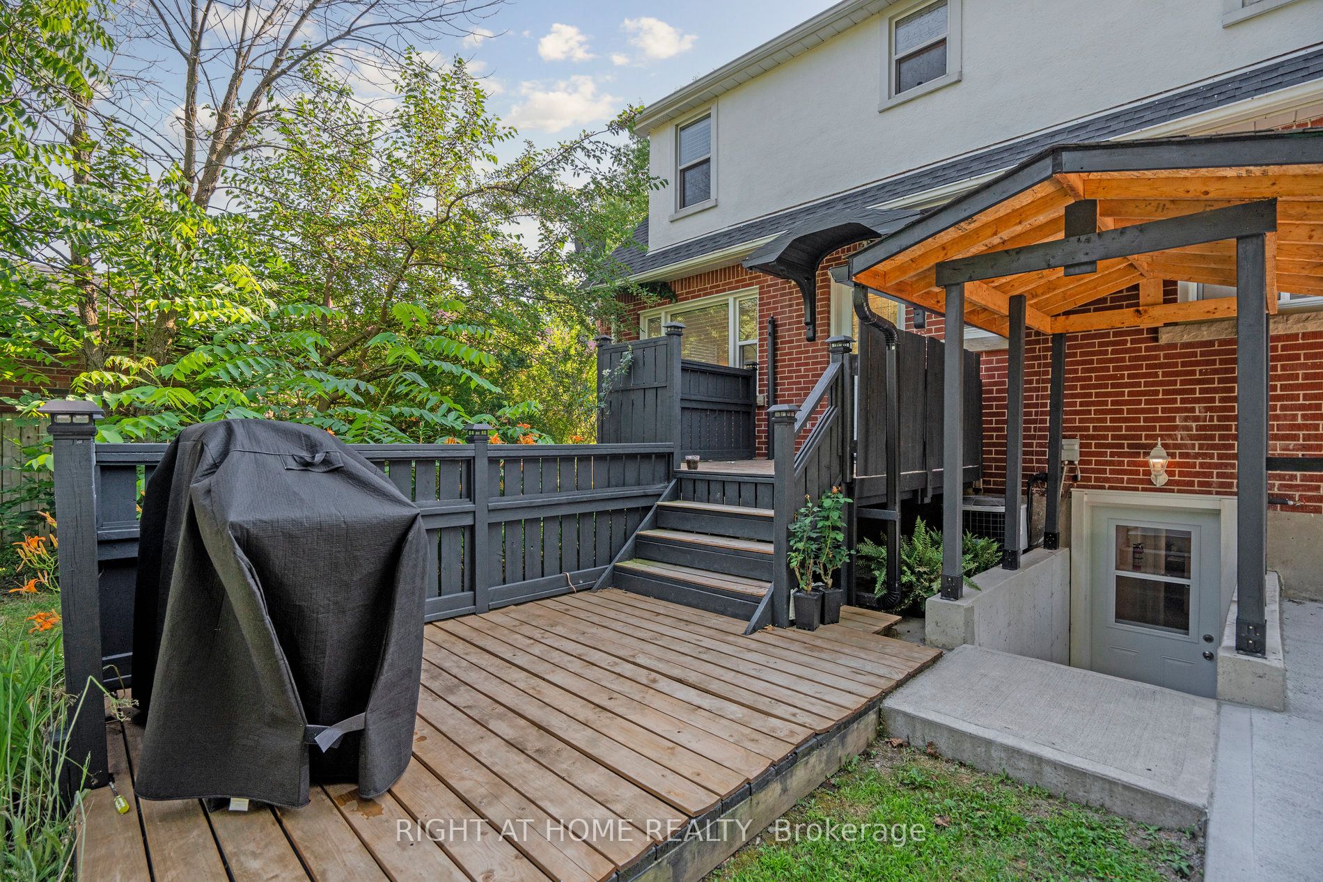 105 Glenridge Avenue Property Photo 44