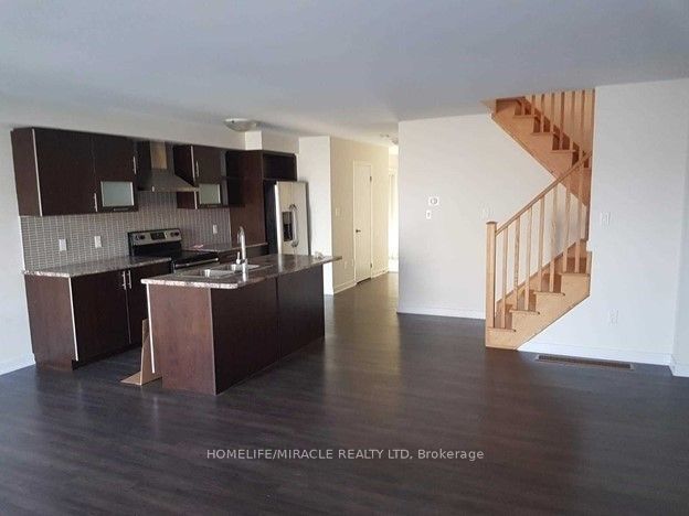 35 Sherway Street Property Photo 4