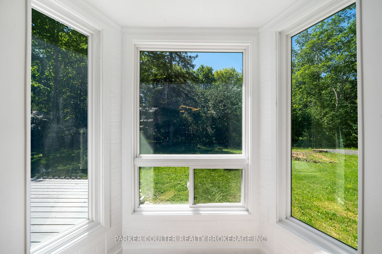 85 Evans Avenue W Property Photo 13