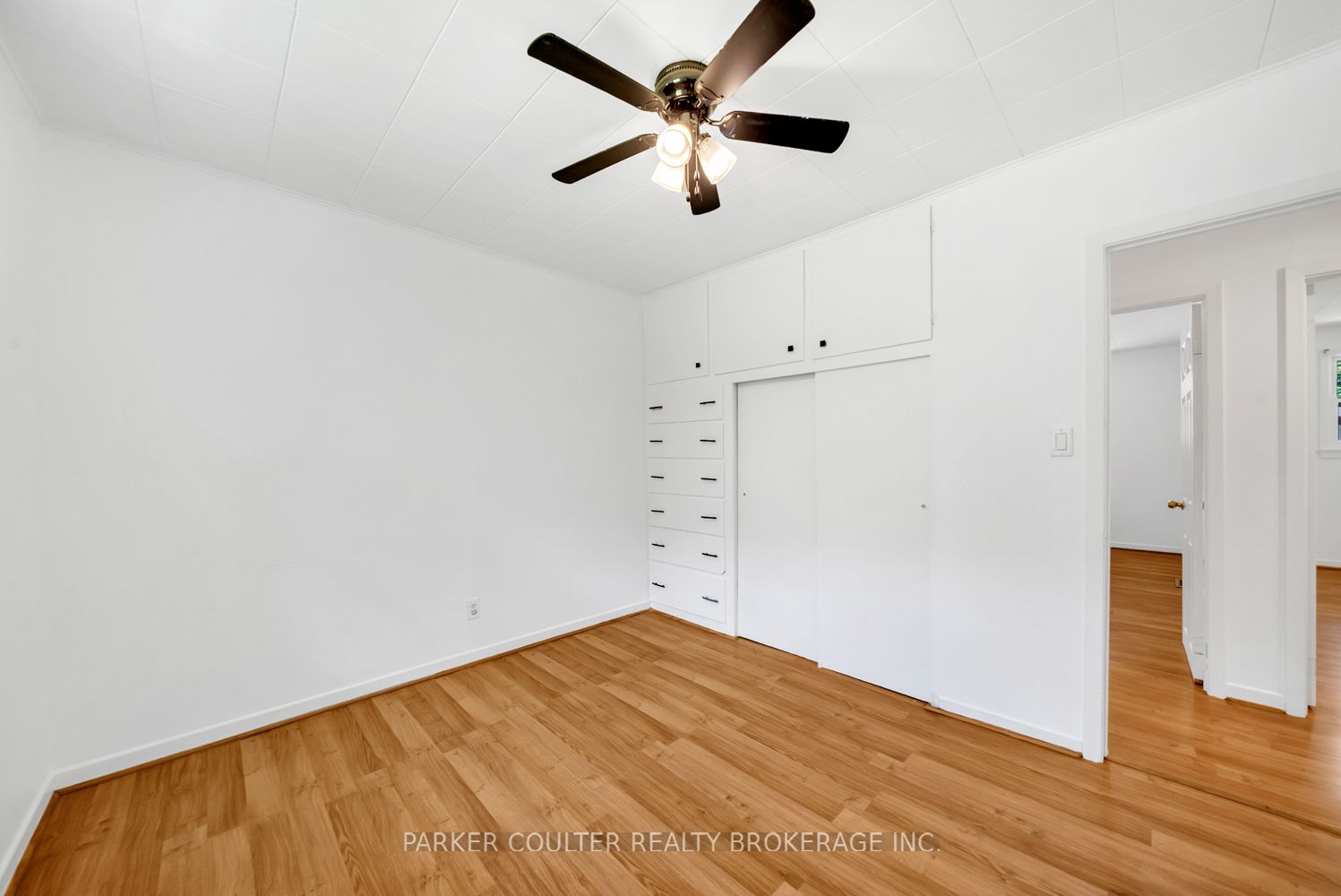 85 Evans Avenue W Property Photo 26