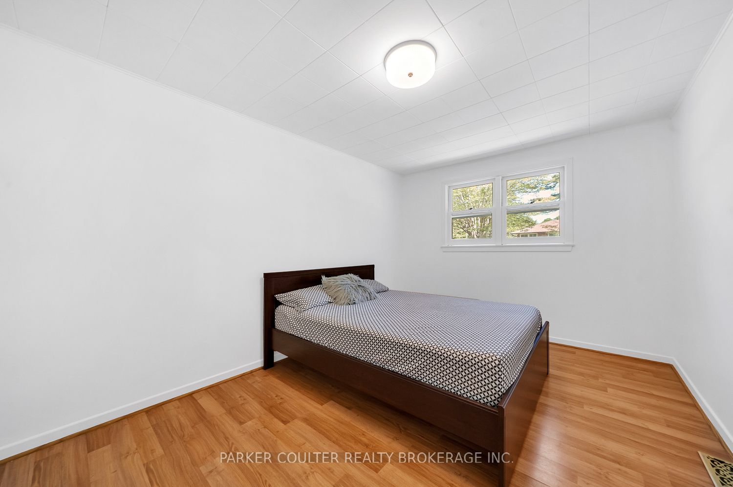 85 Evans Avenue W Property Photo 27