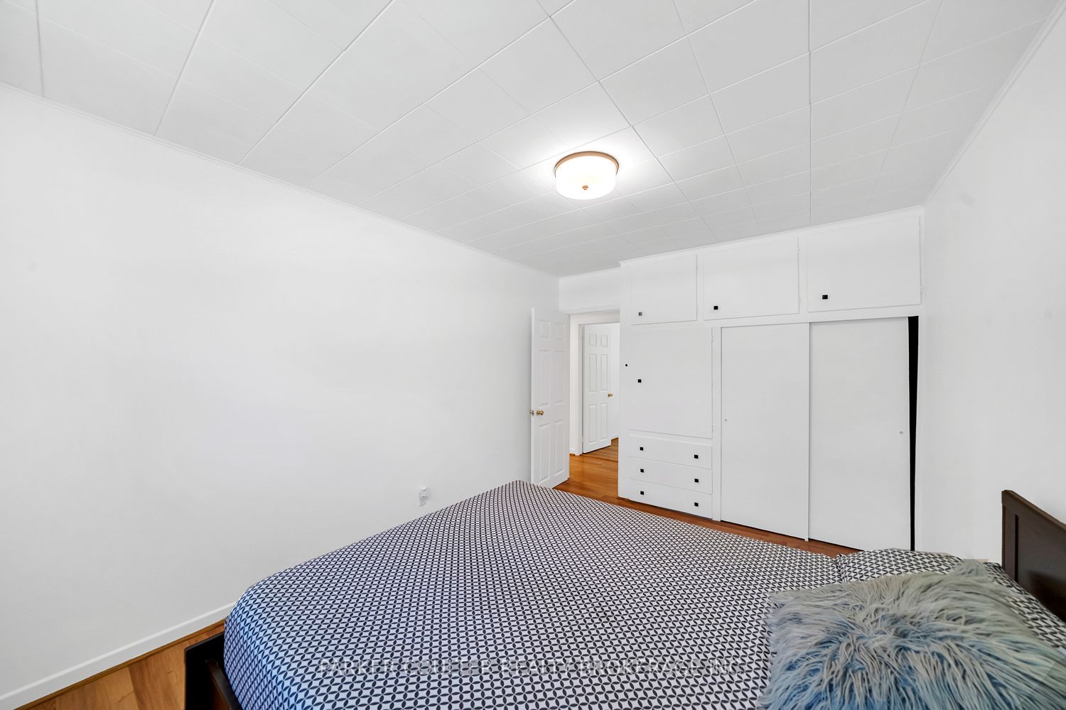 85 Evans Avenue W Property Photo 29