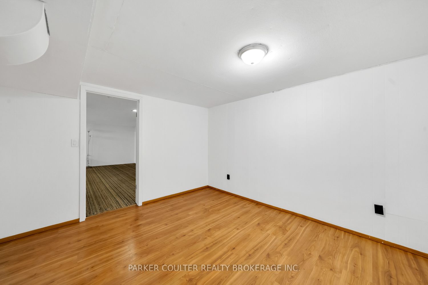 85 Evans Avenue W Property Photo 32