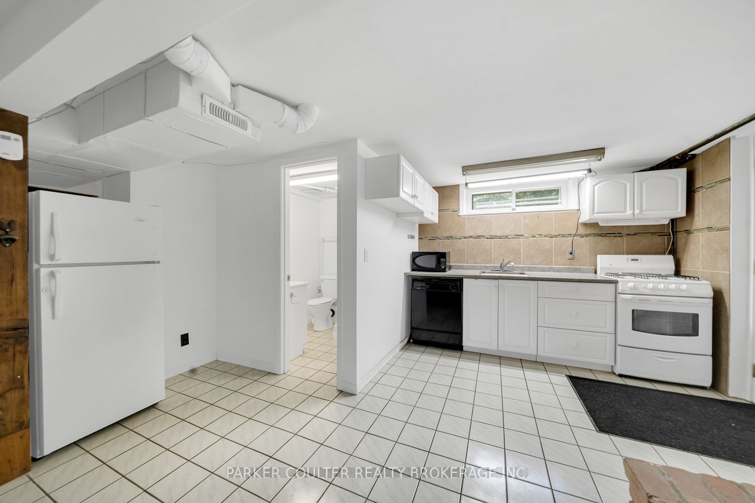 85 Evans Avenue W Property Photo 35
