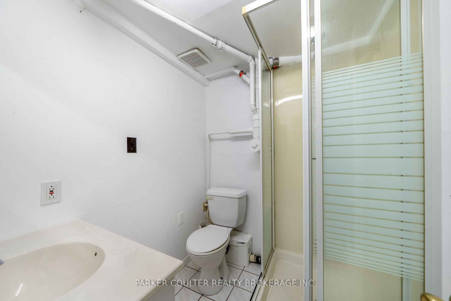 85 Evans Avenue W Property Photo 37