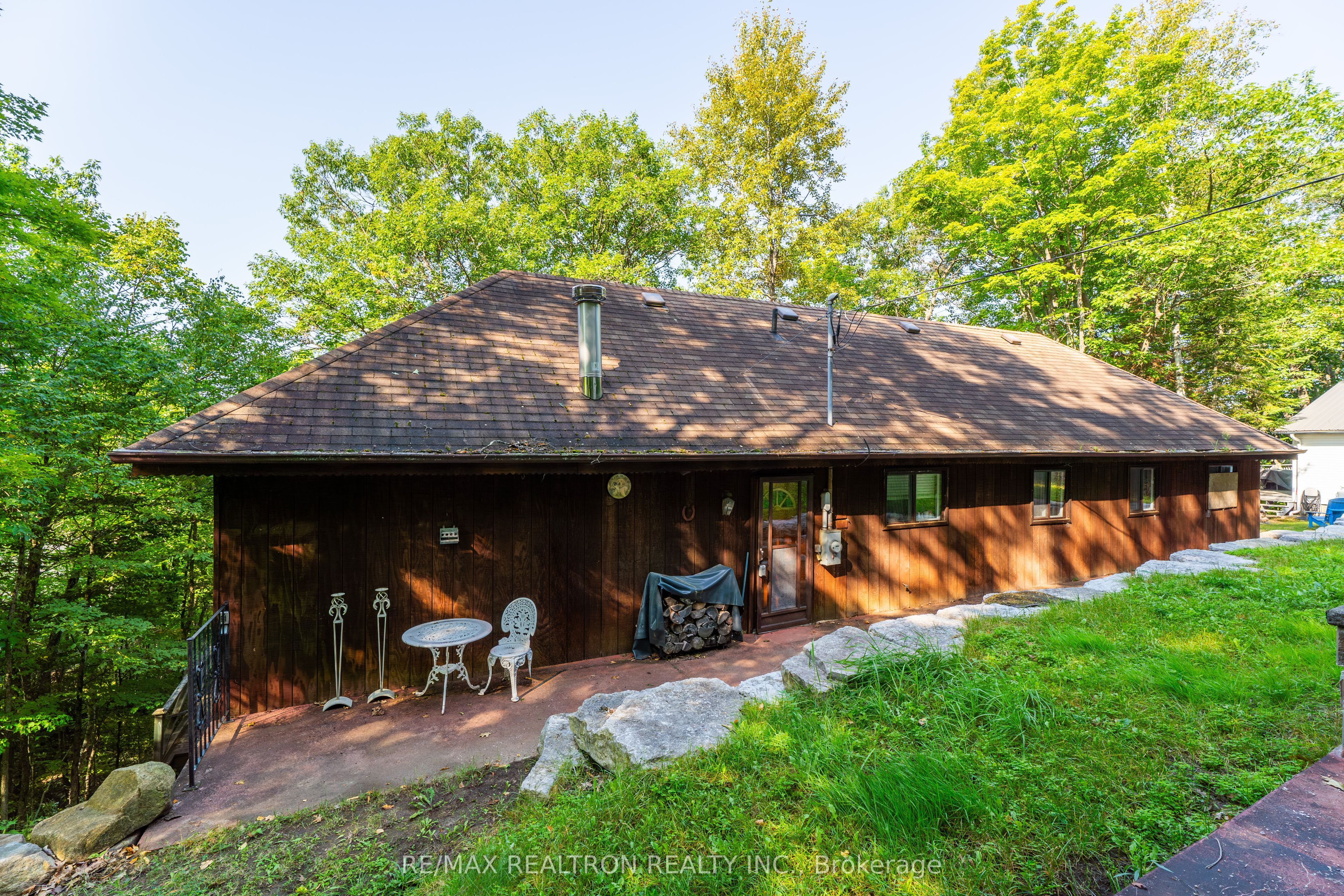 1030 Mccabe Road Property Photo 3