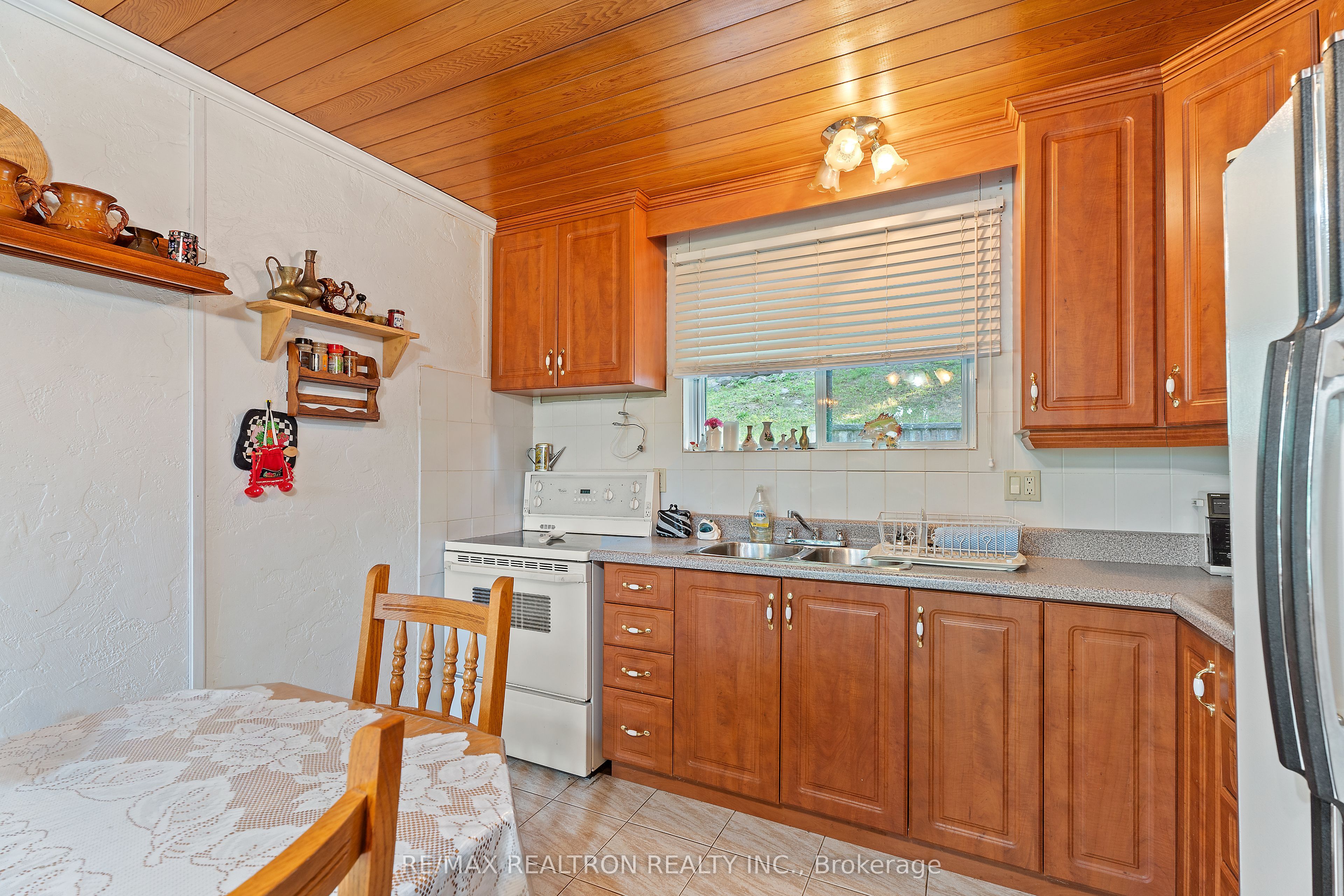 1030 Mccabe Road Property Photo 16