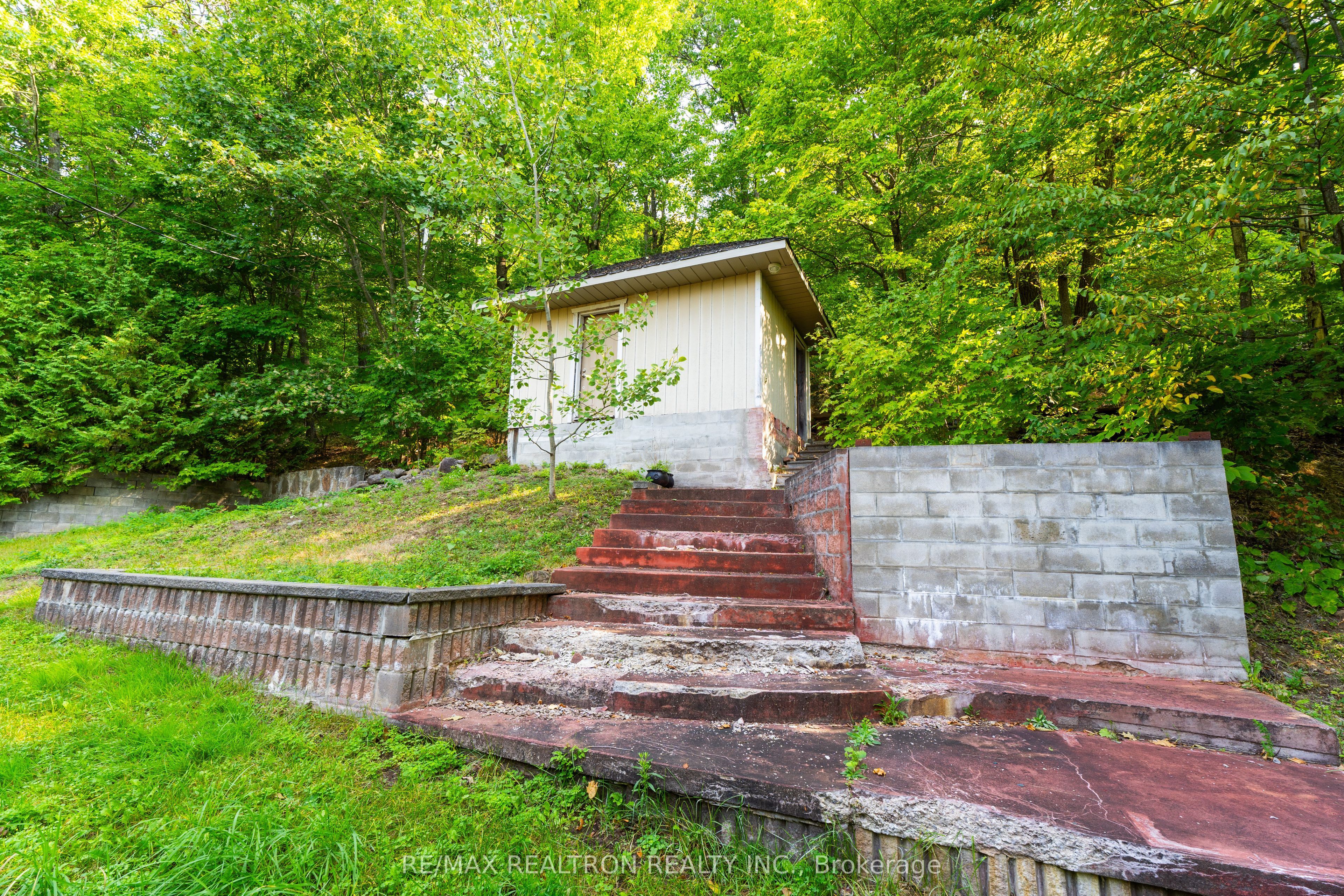 1030 Mccabe Road Property Photo 23